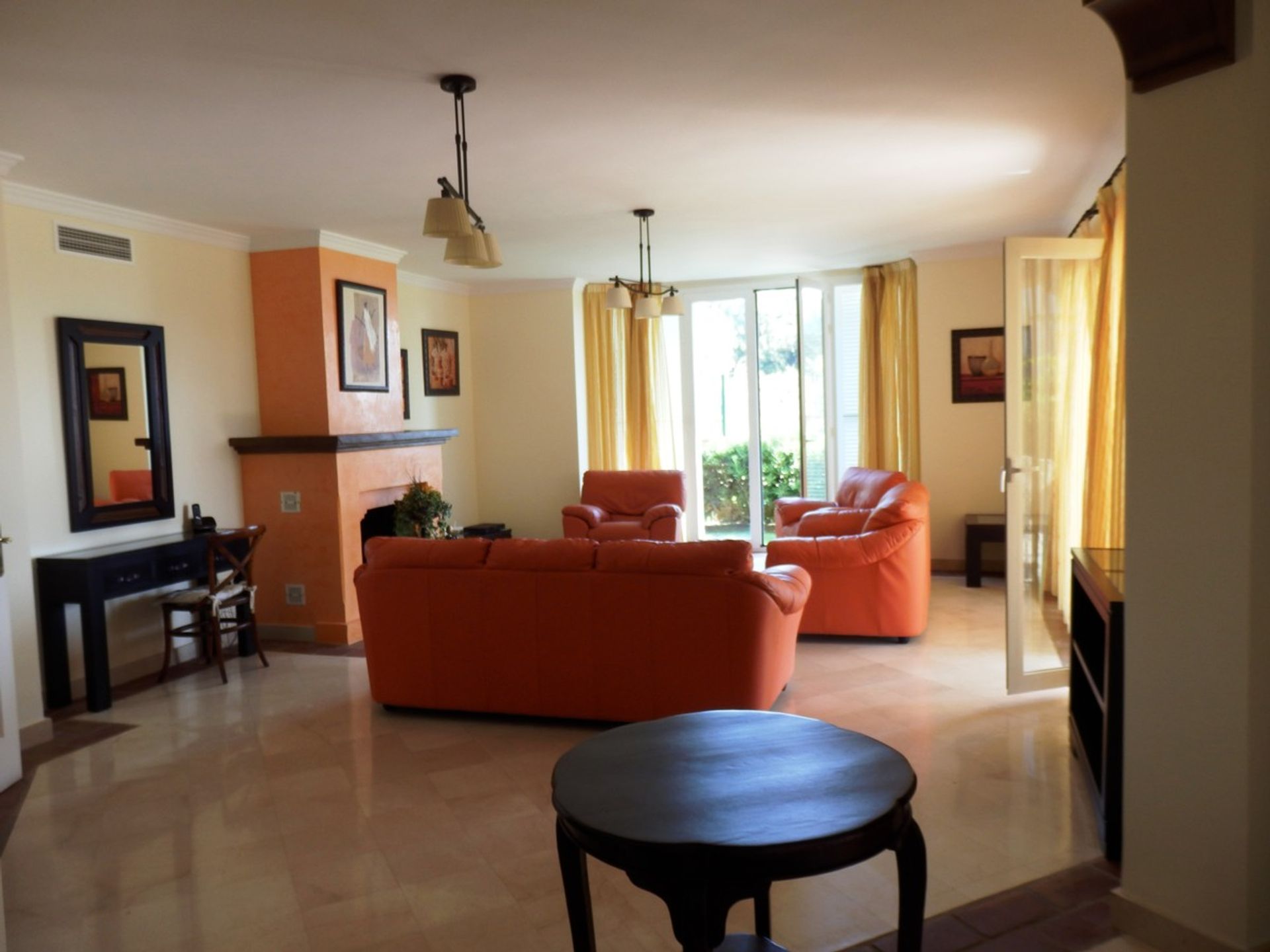 Condominium in Casares, Andalusia 10699427