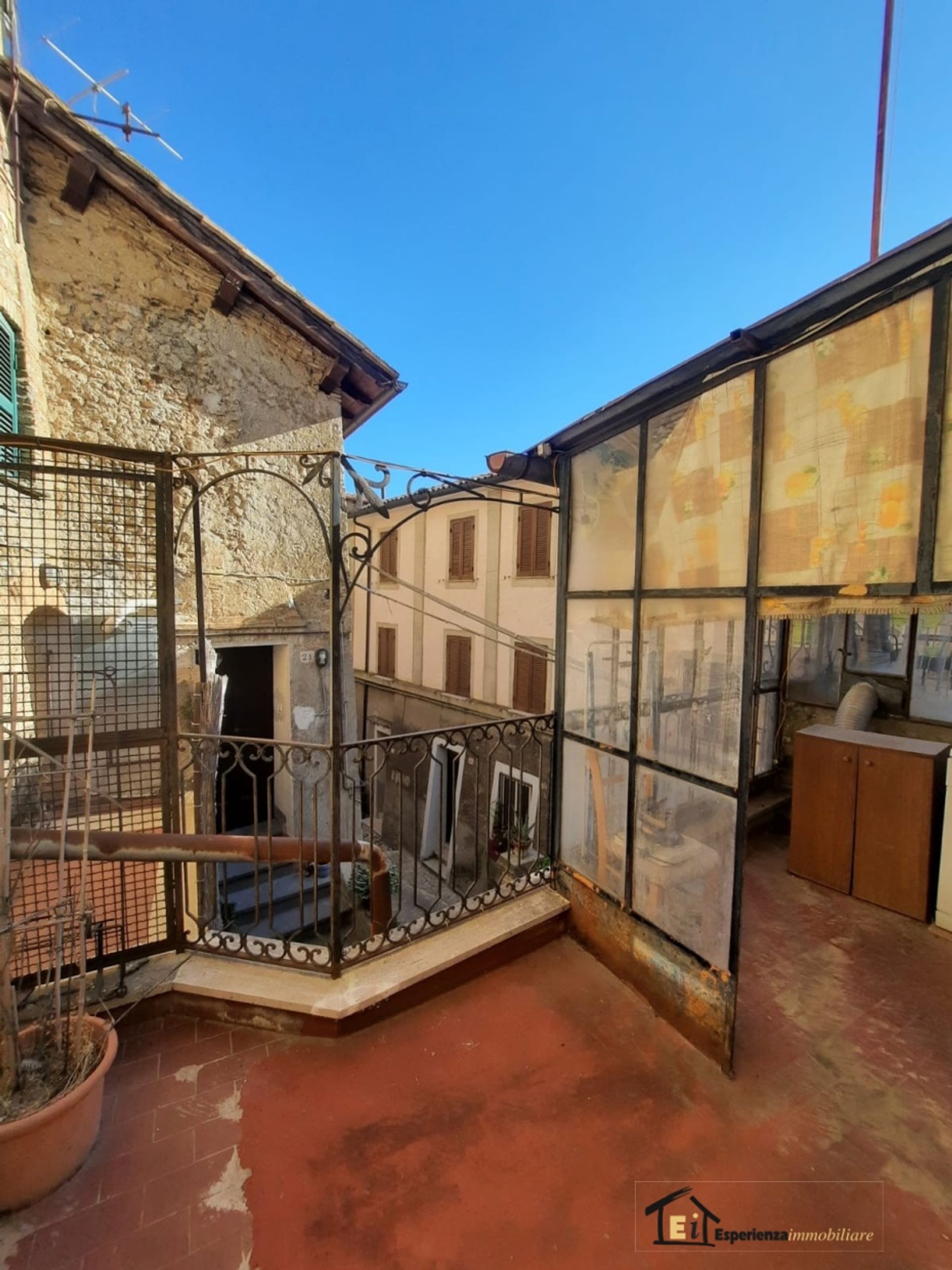 Condominium in Casperia, Lazio 10699867