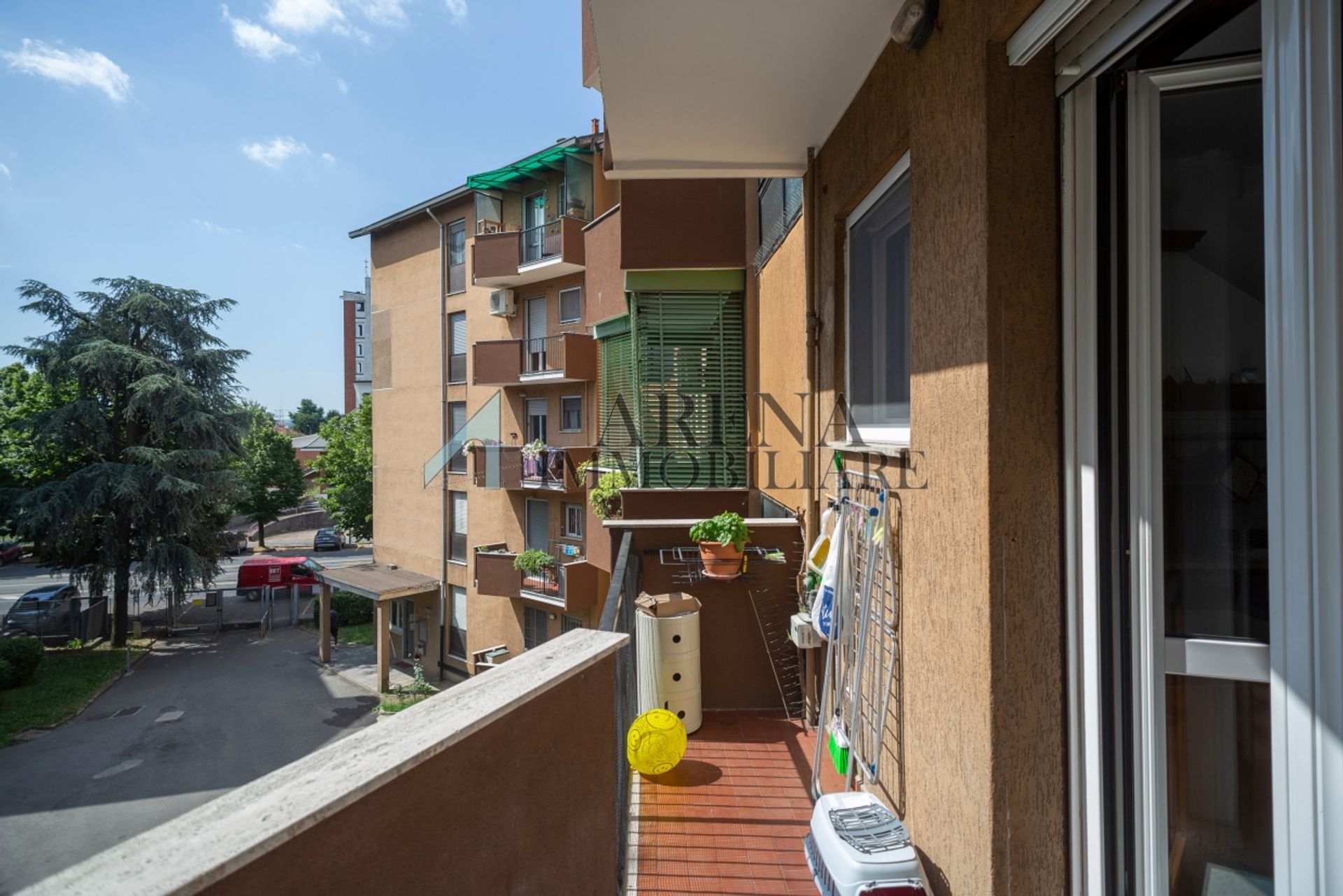 Condominium in Milan, Lombardy 10699881