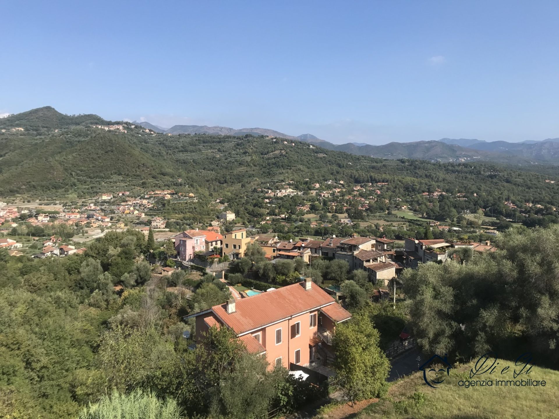 rumah dalam Garlenda, Liguria 10699888