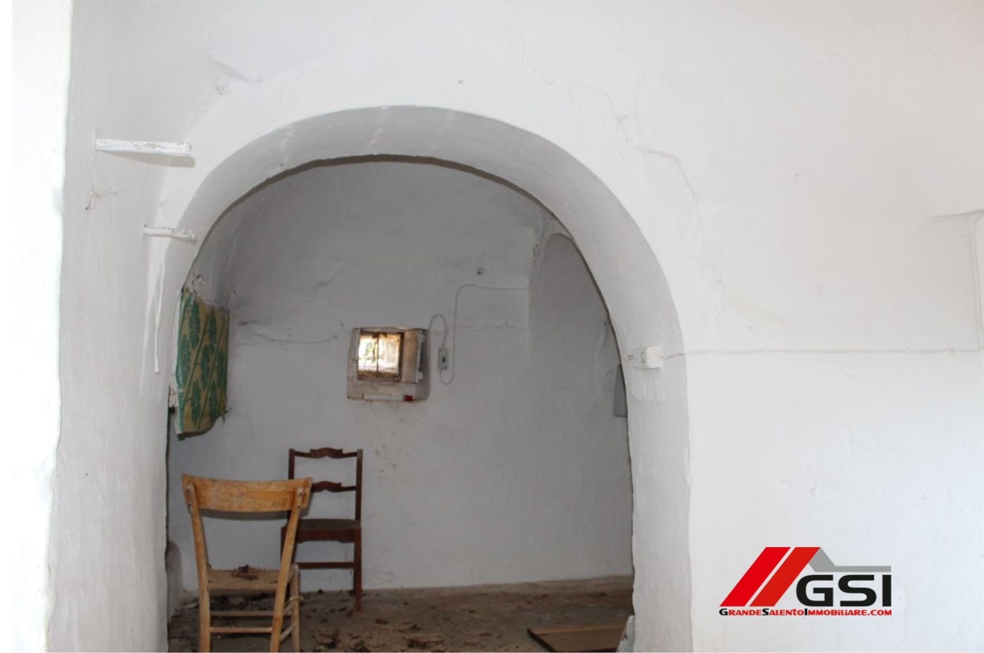 House in San Michele Salentino, Apulia 10700014