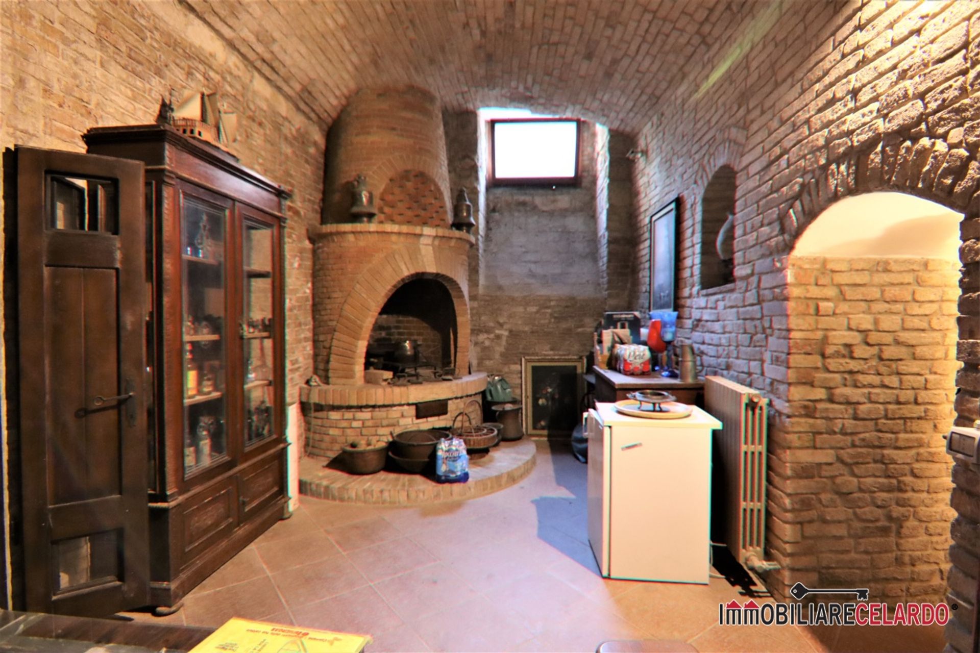 Condominium in San Gimignano, Tuscany 10700264