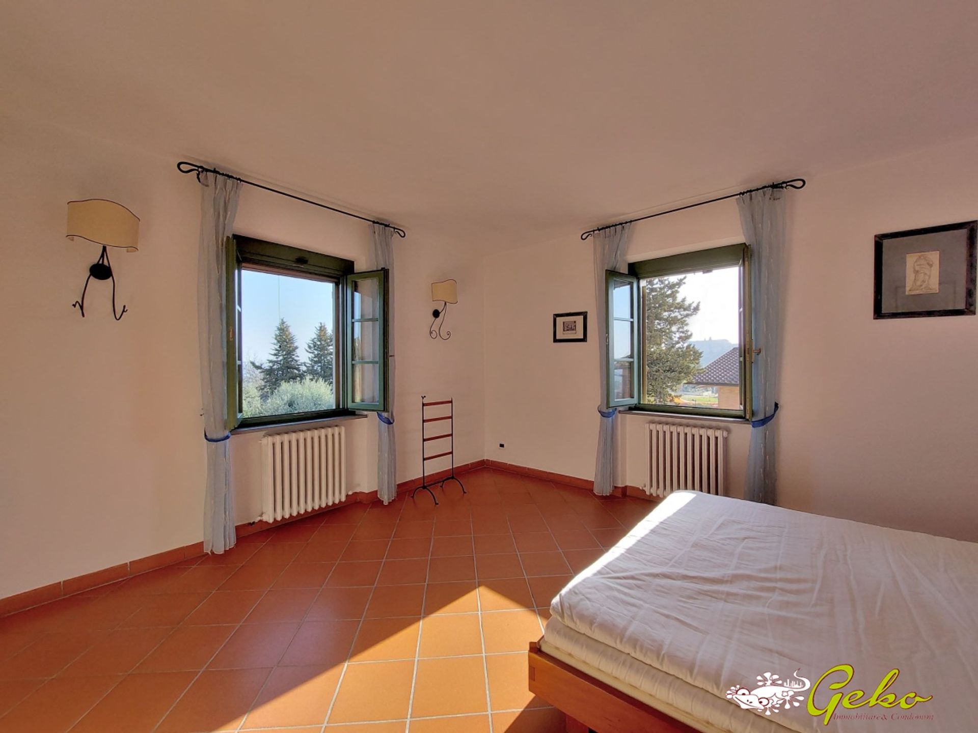 Condominium in San Gimignano, Tuscany 10700322