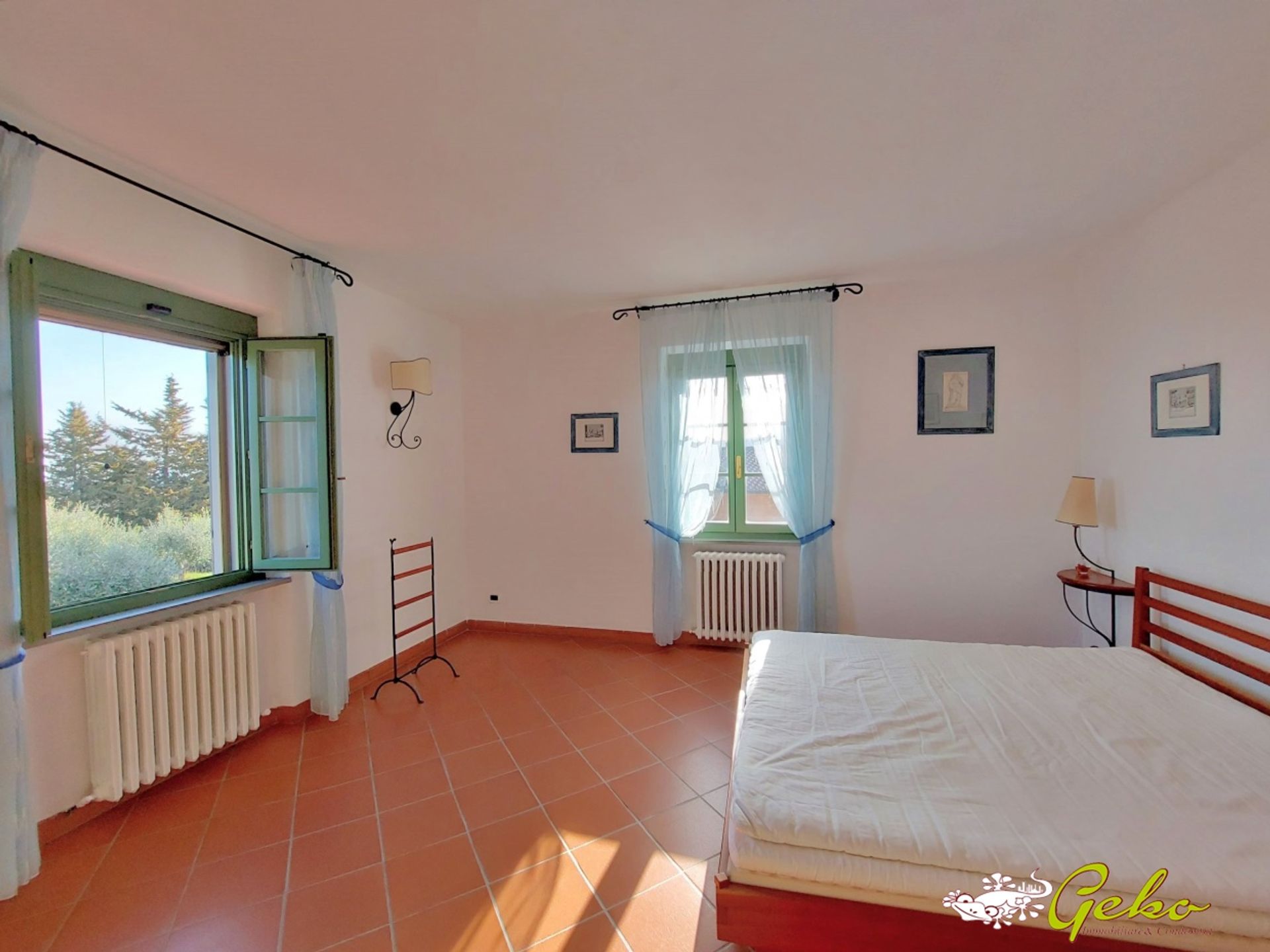 Condominium in San Gimignano, Tuscany 10700322