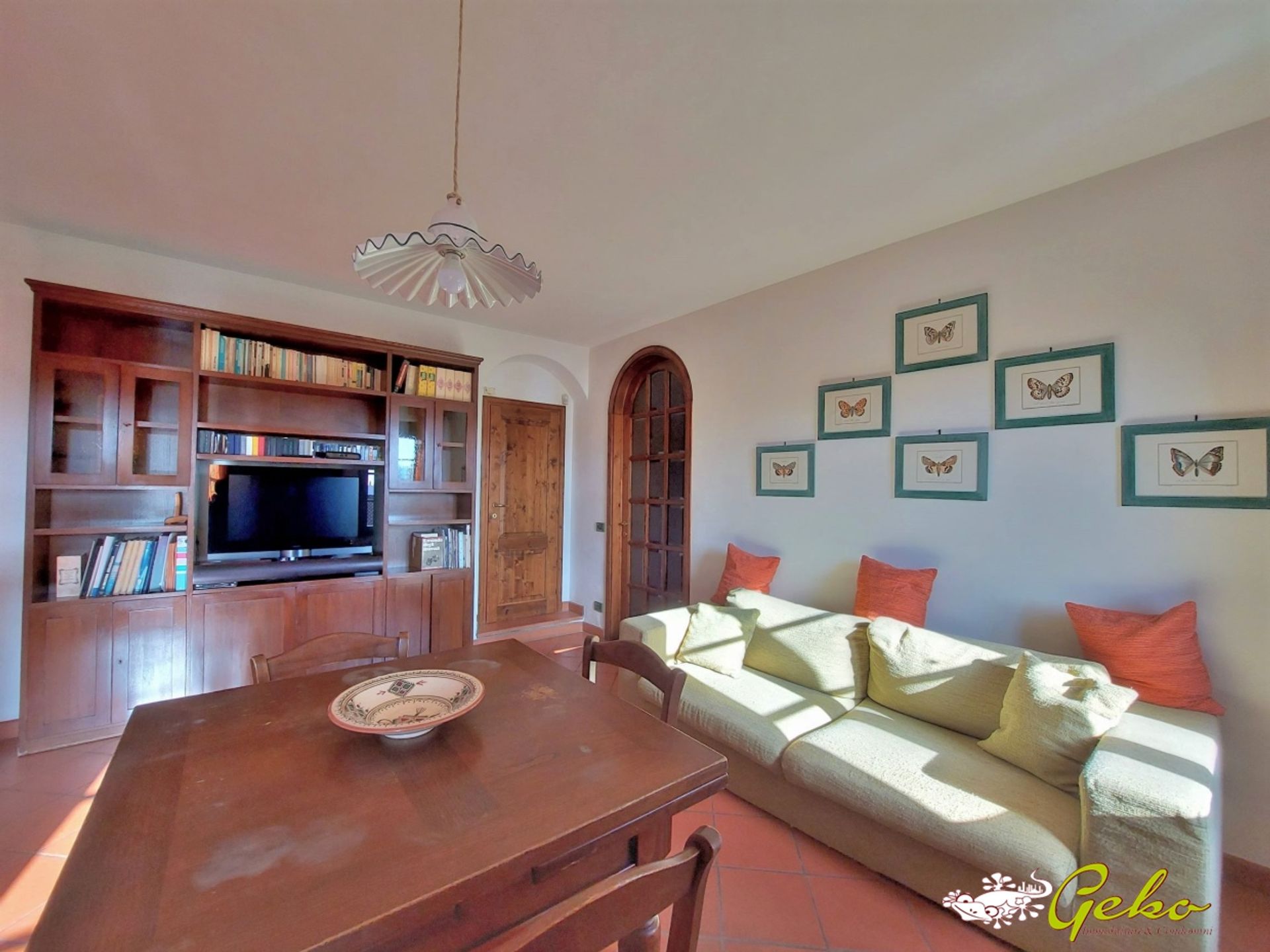 Condominium in San Gimignano, Tuscany 10700322