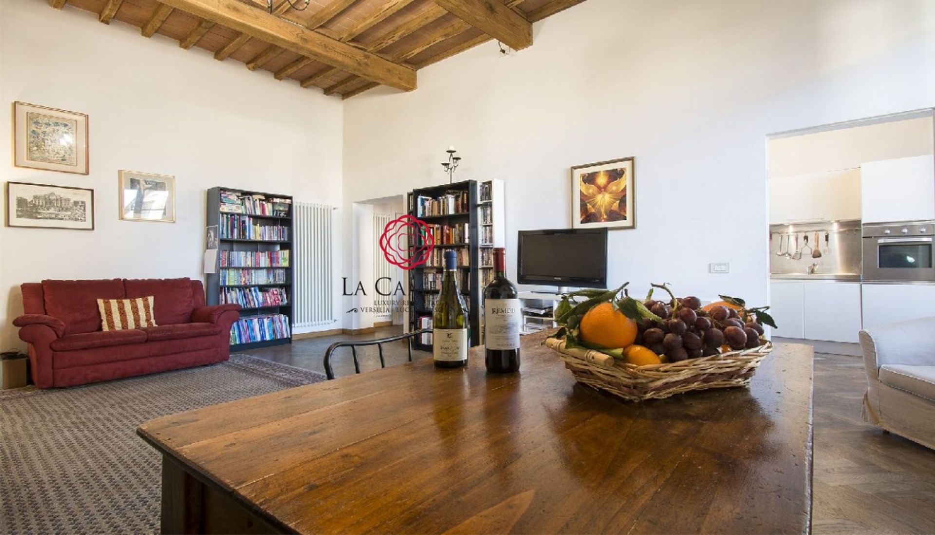 Condominium in Lucca, Tuscany 10700367