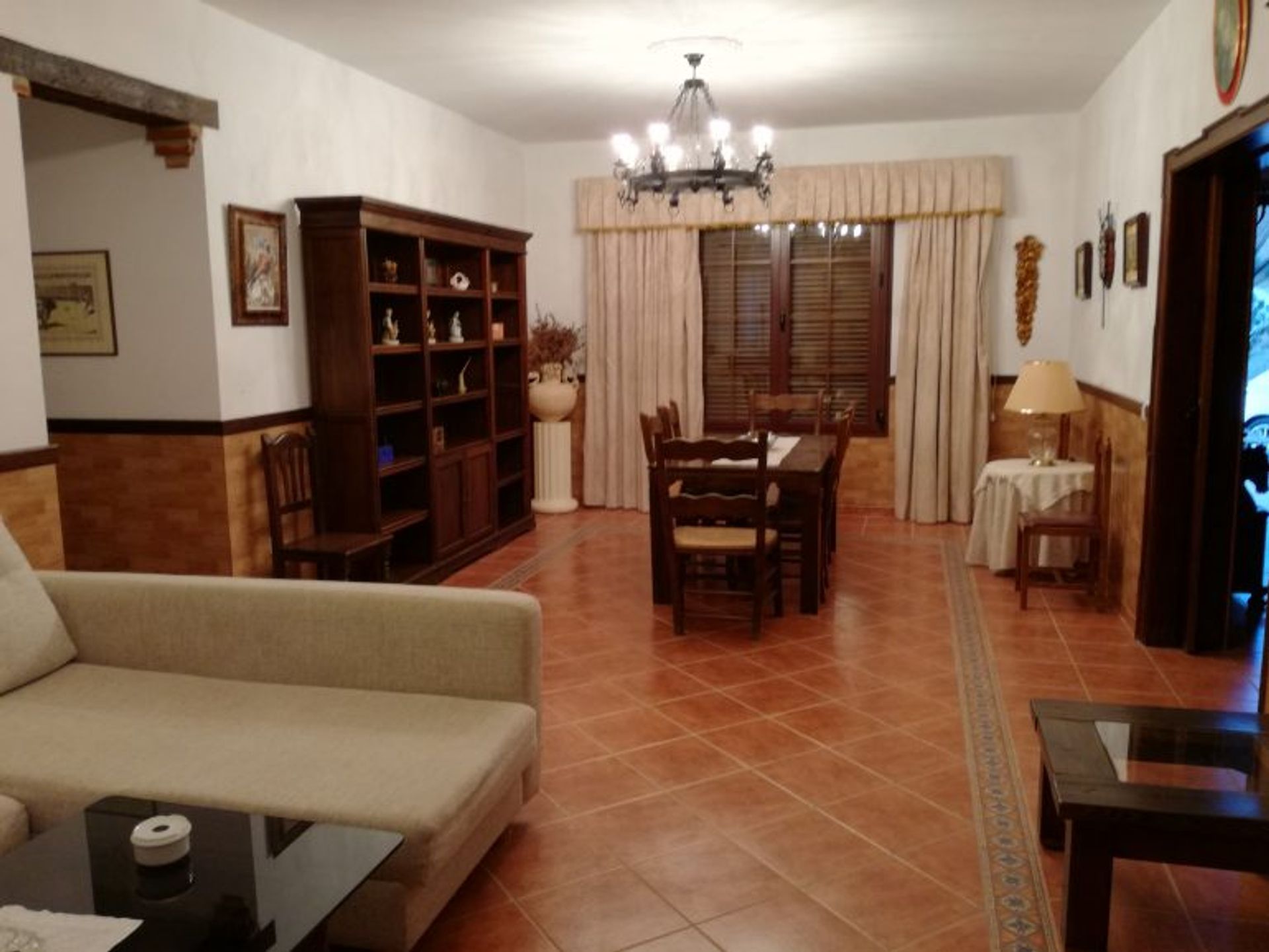 Huis in Setenil de las Bodegas, Andalusia 10700447