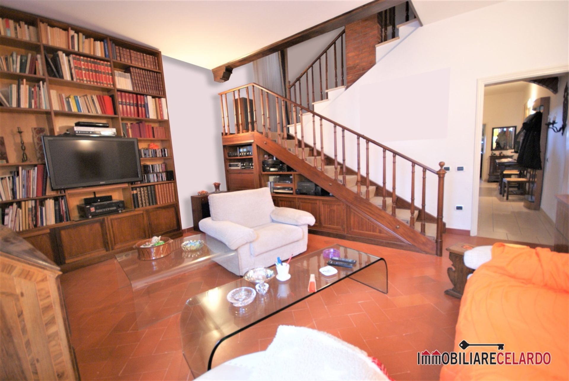 Condominium in San Gimignano, Tuscany 10700472