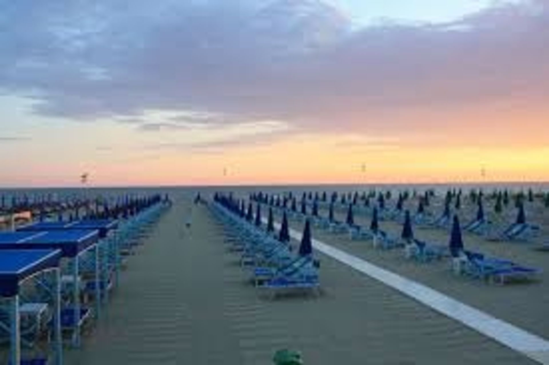 Промислові в Viareggio, Tuscany 10700541