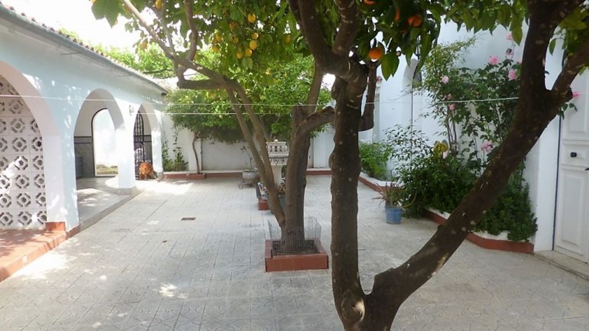 rumah dalam Pruna, Andalusia 10700548