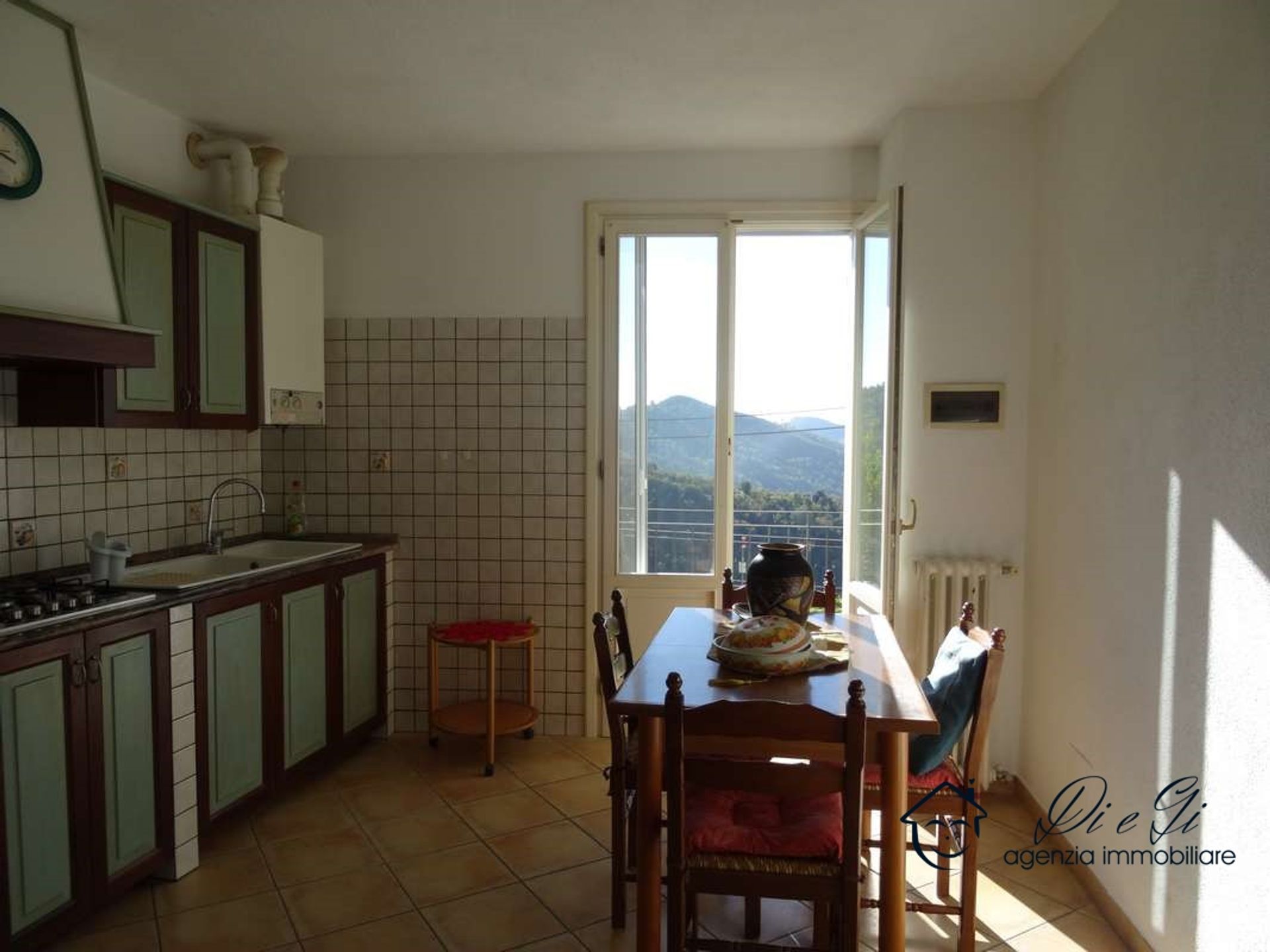 casa no , Liguria 10700622