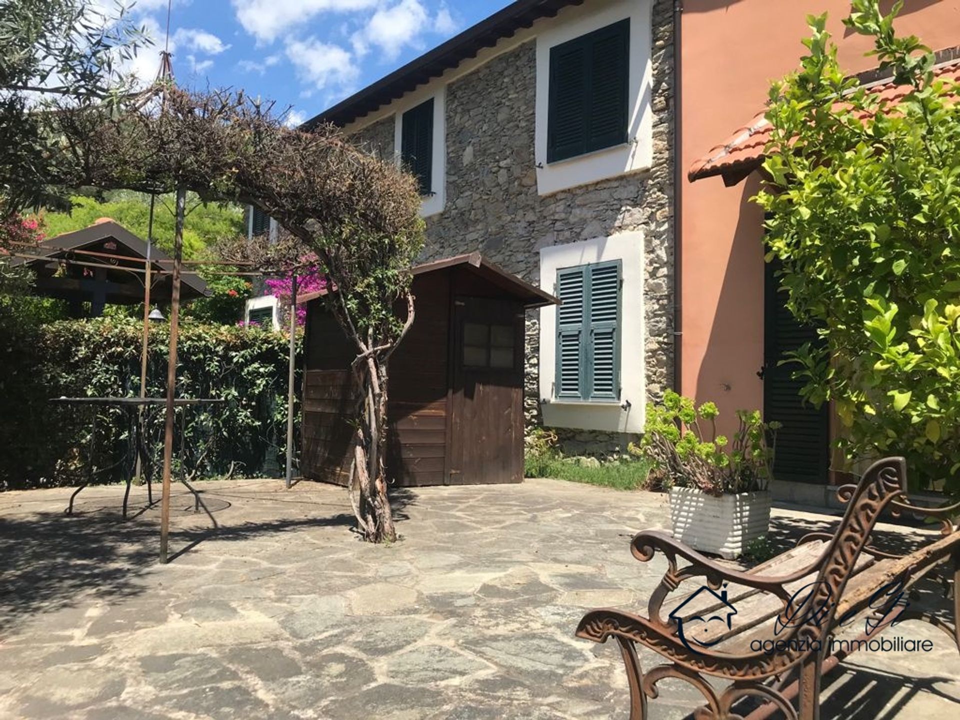 Condominium in , Liguria 10700628