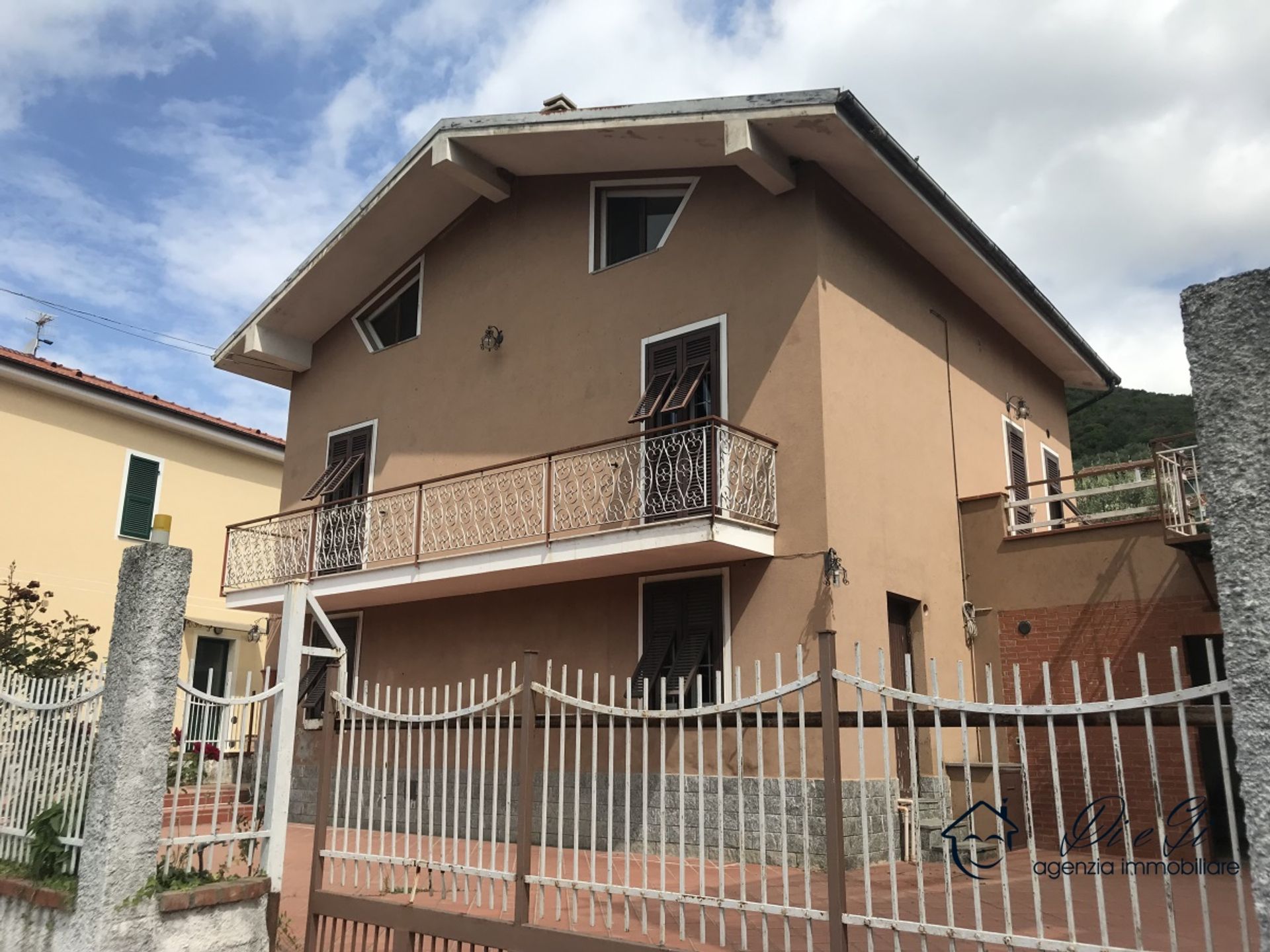 rumah dalam Garlenda, Liguria 10700644