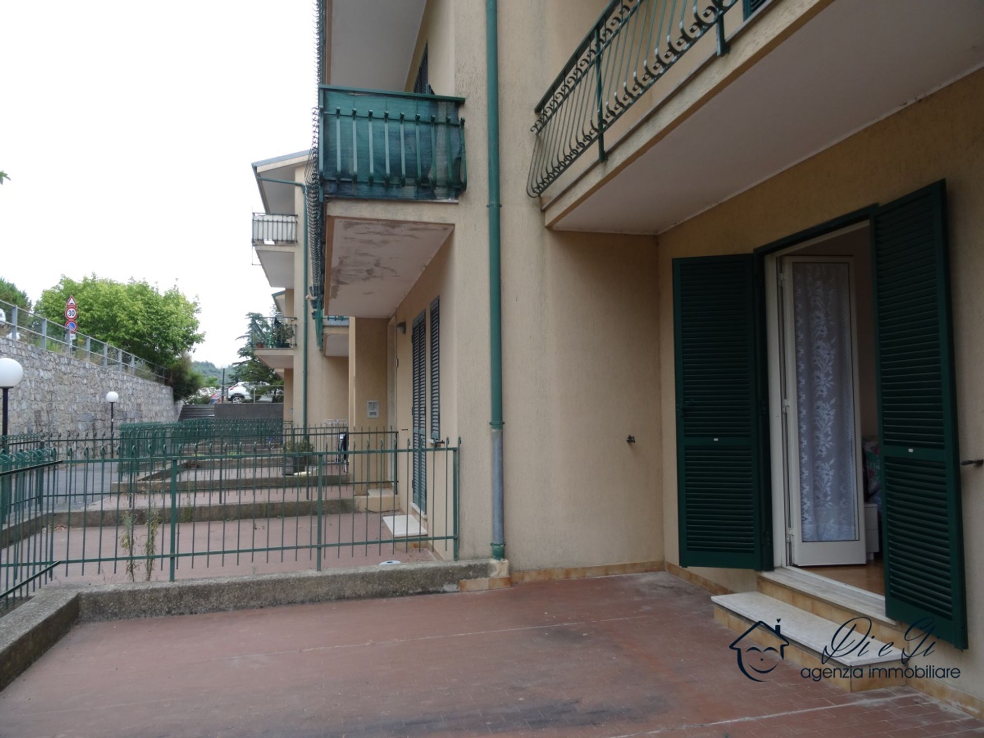 Condominium dans Quiliano, Ligurie 10700657