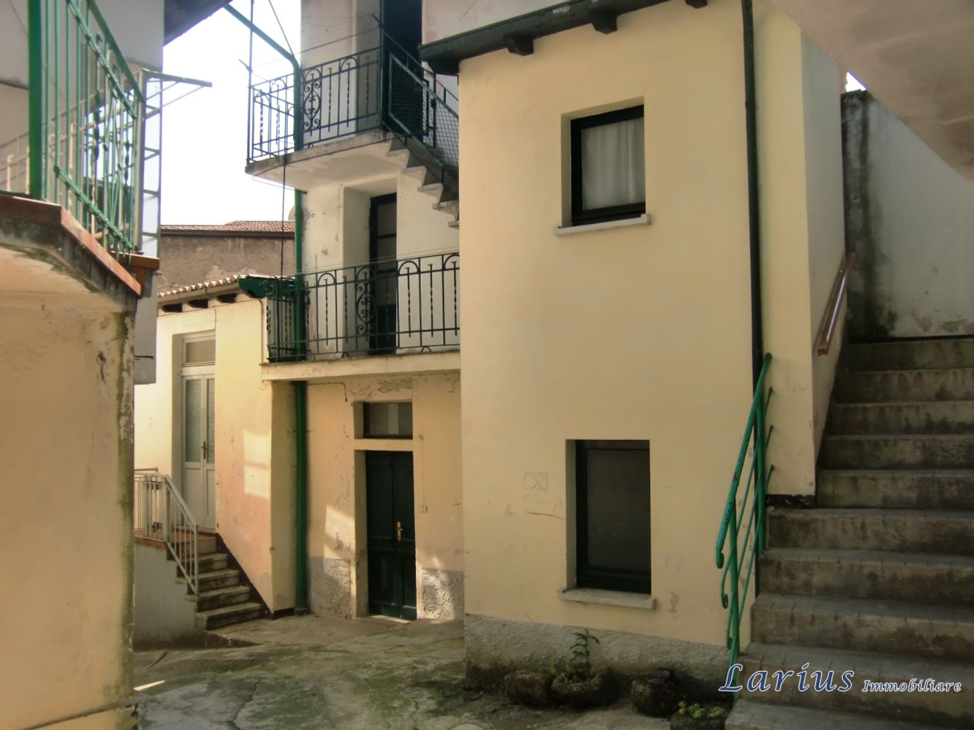 rumah dalam , Lombardy 10700848