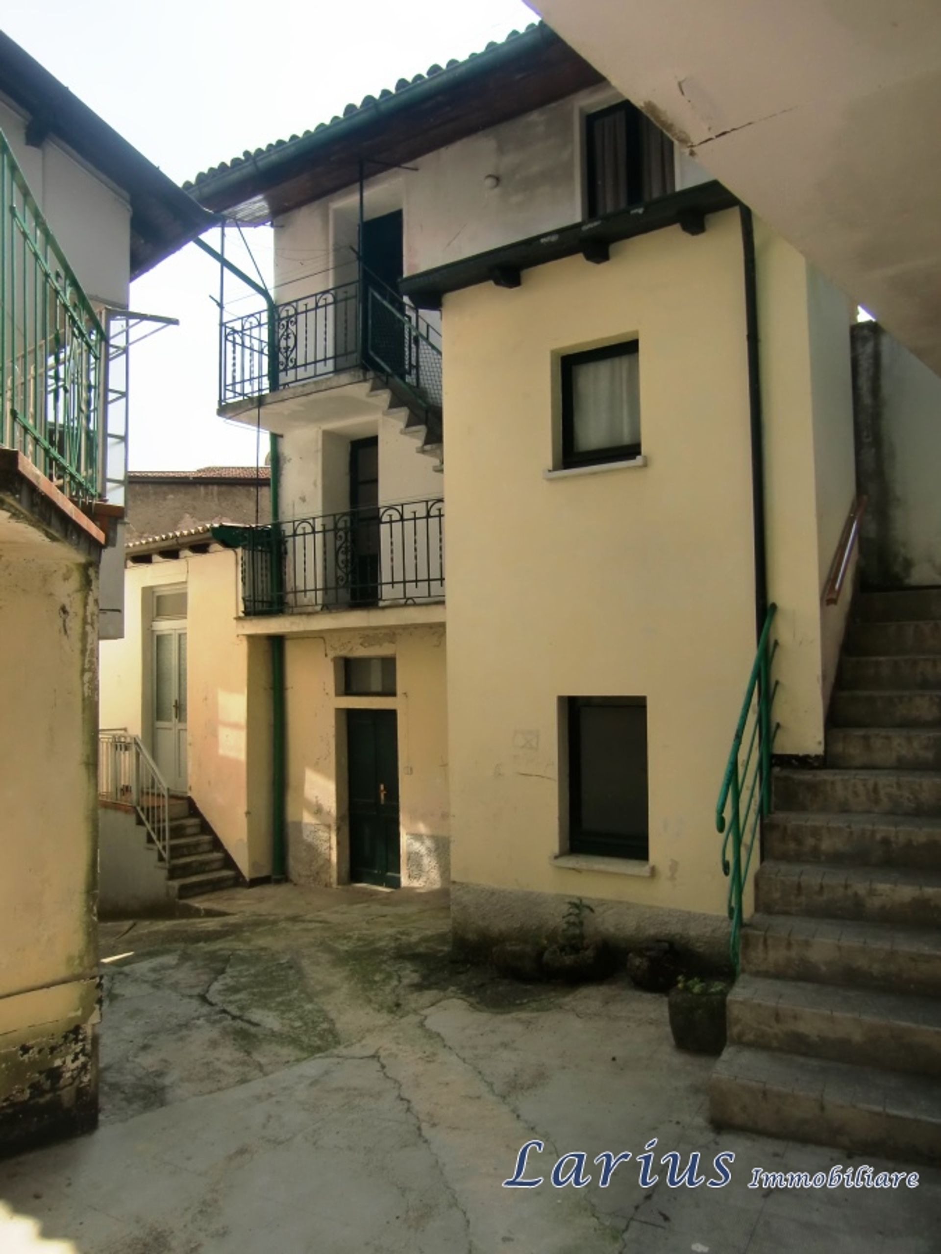 rumah dalam , Lombardy 10700848