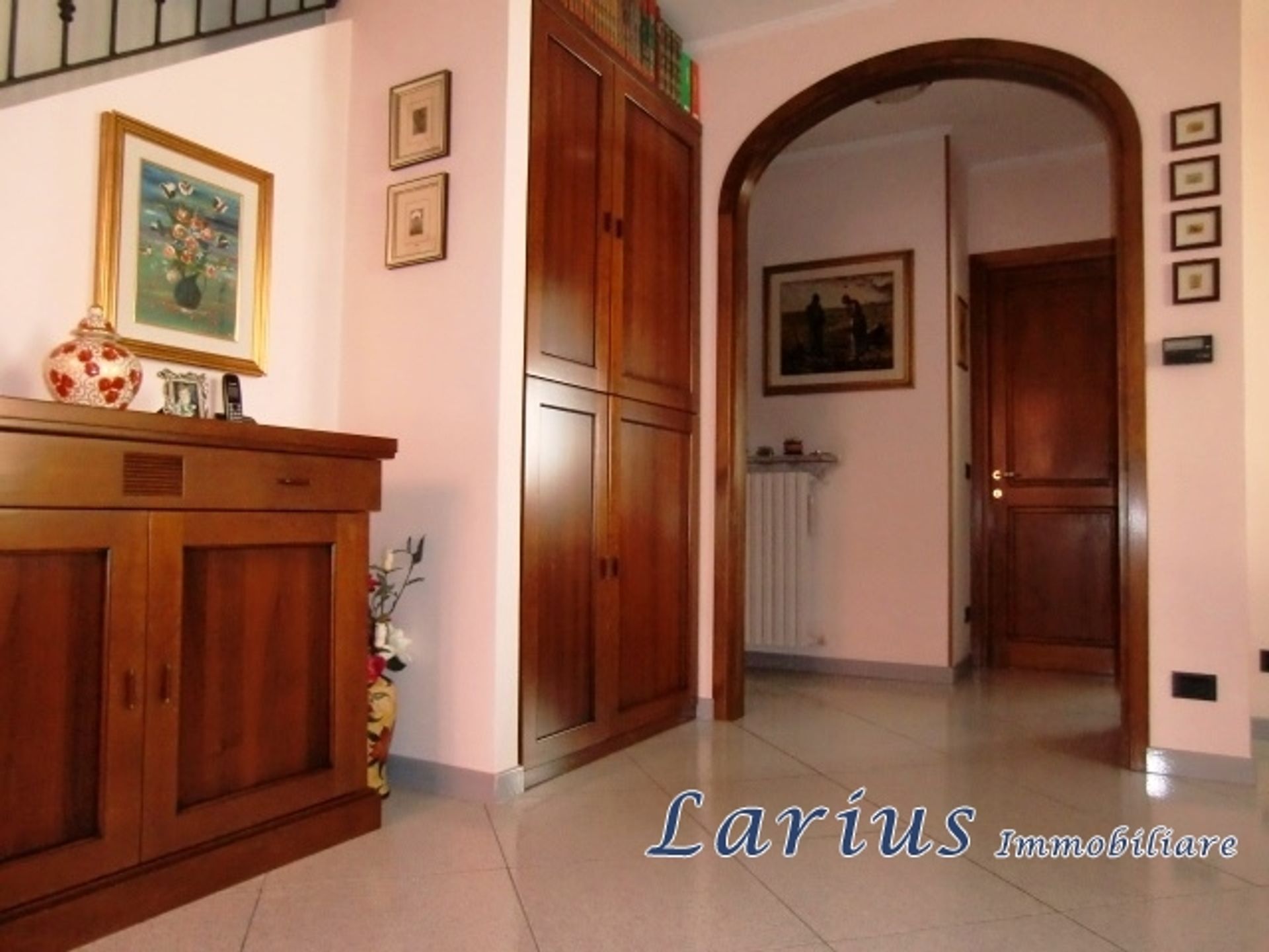 Dom w Asso, Lombardy 10700877