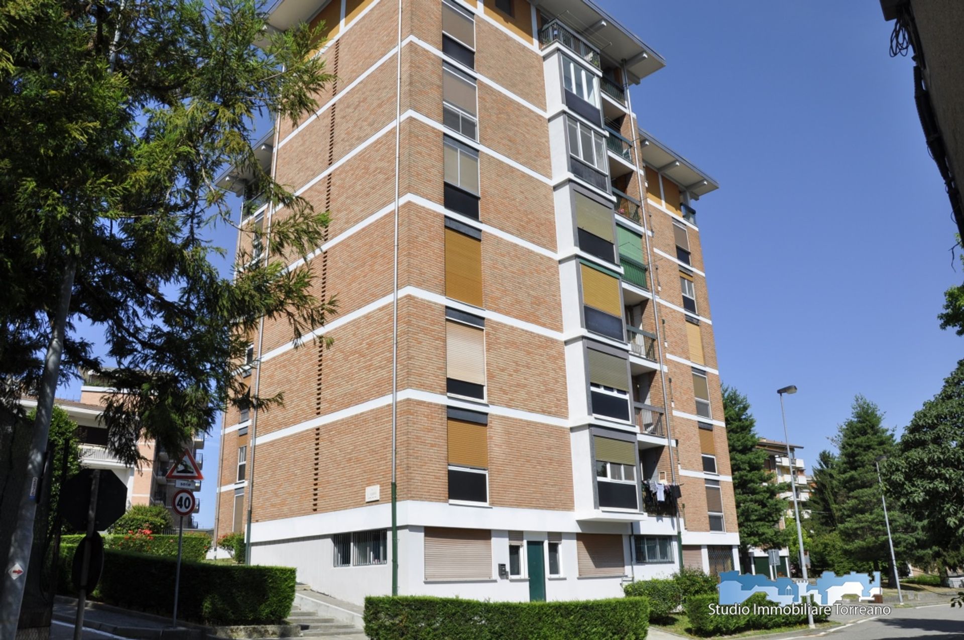 Condominium in Ivrea, Piemonte 10700934