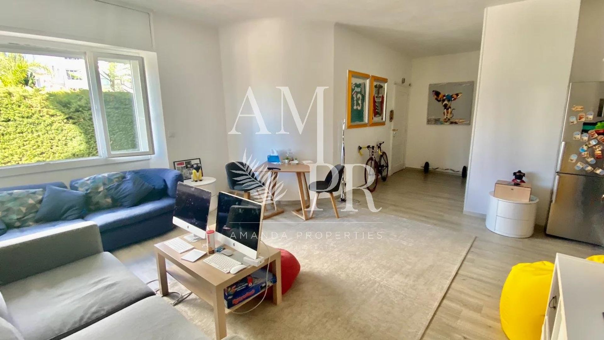 Condominium in Cannes, Provence-Alpes-Cote d'Azur 10701198