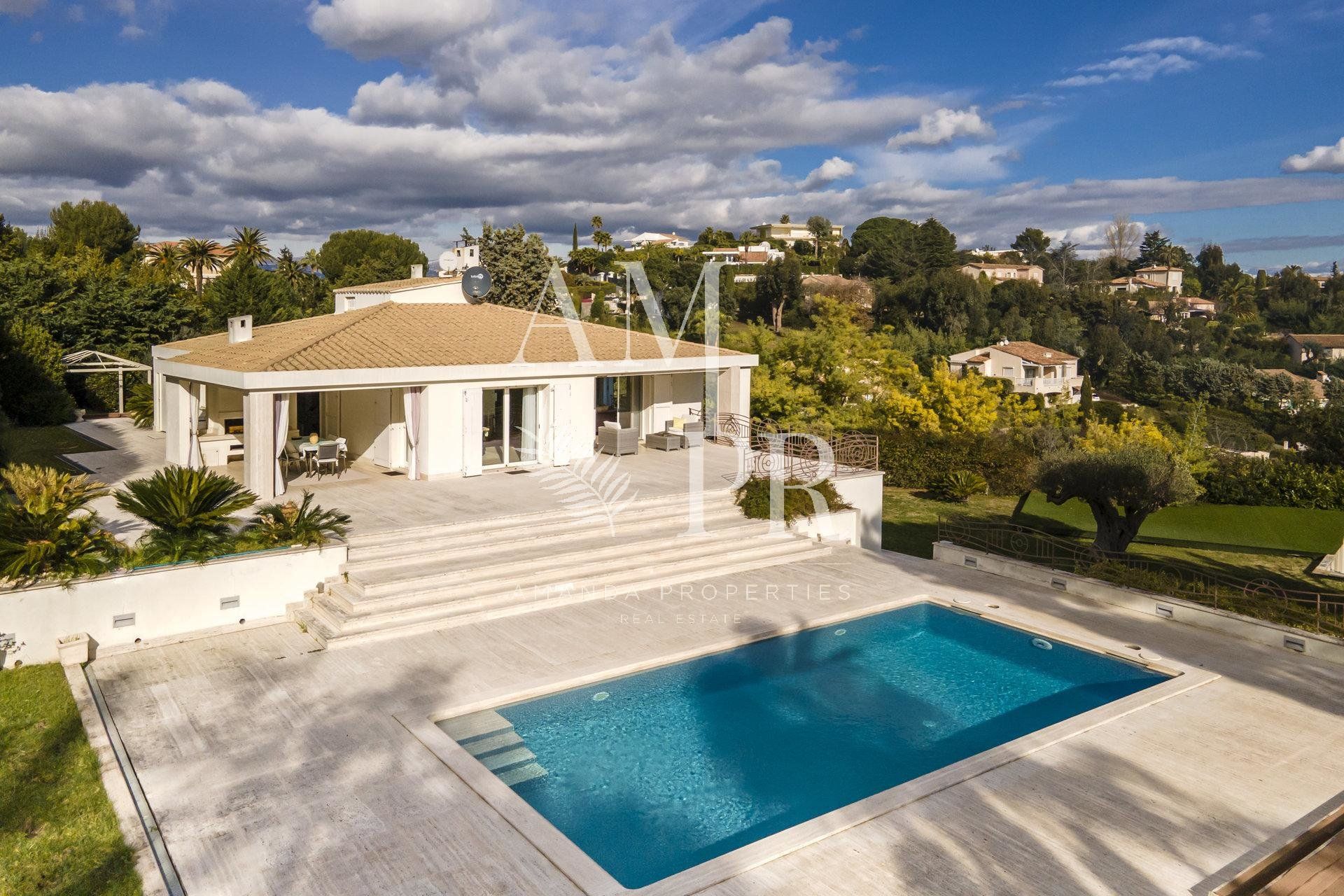 Casa nel Vallauris, Provence-Alpes-Côte d'Azur 10701215