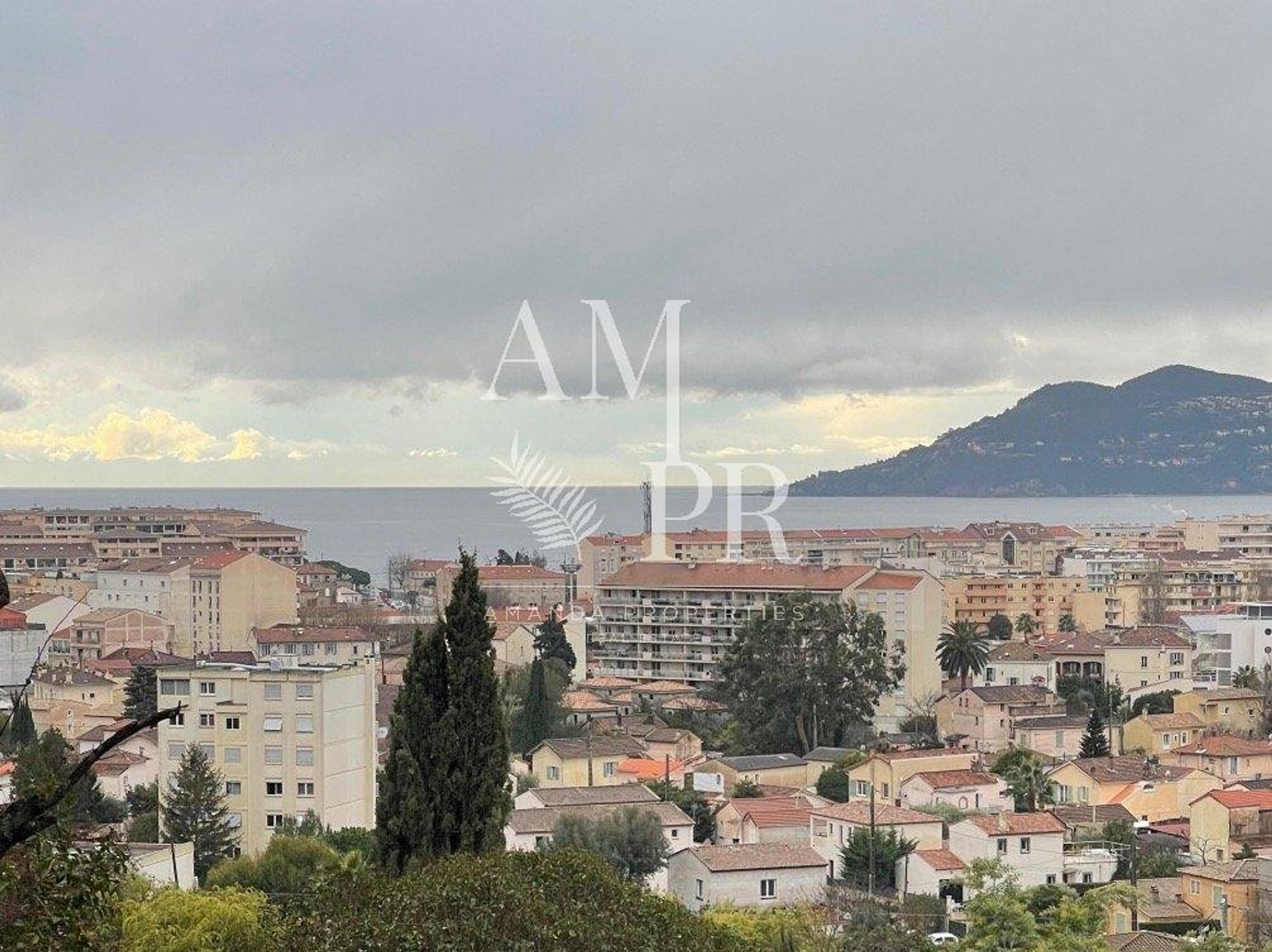 Hus i Cannes, Provence-Alpes-Côte d'Azur 10701222