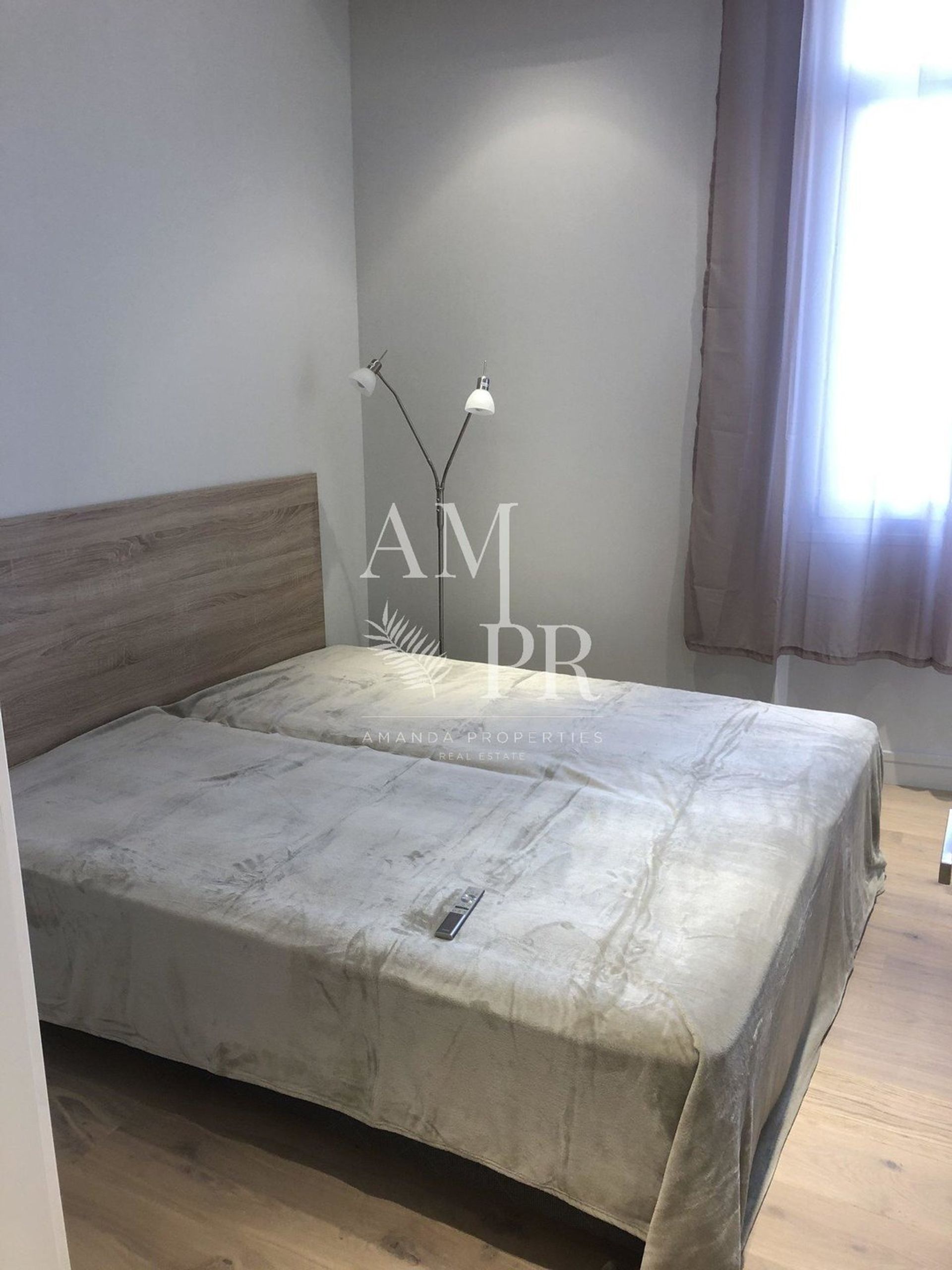 Condominium in Cannes, Provence-Alpes-Côte d'Azur 10701224