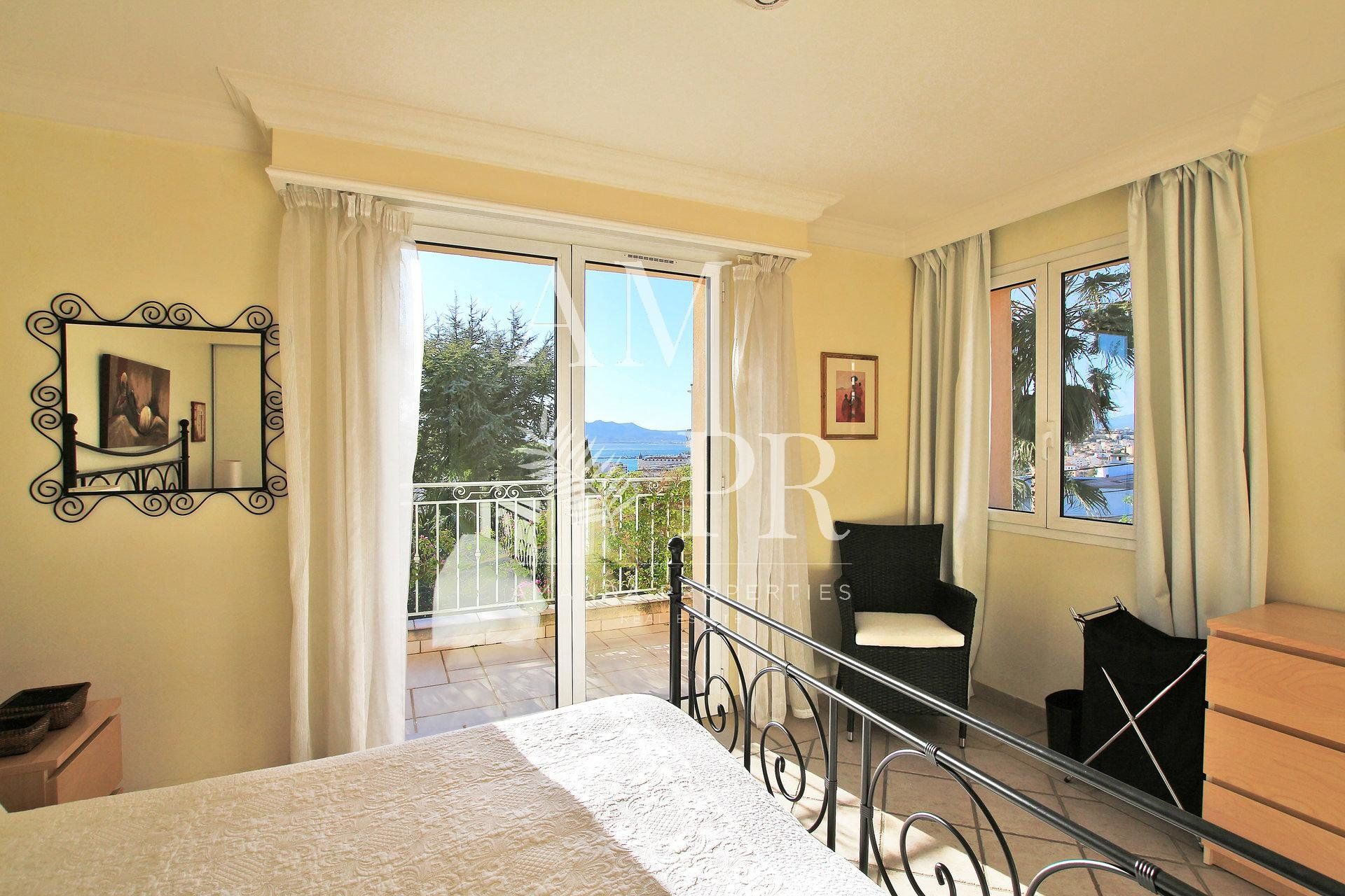 Будинок в Cannes, Provence-Alpes-Côte d'Azur 10701268