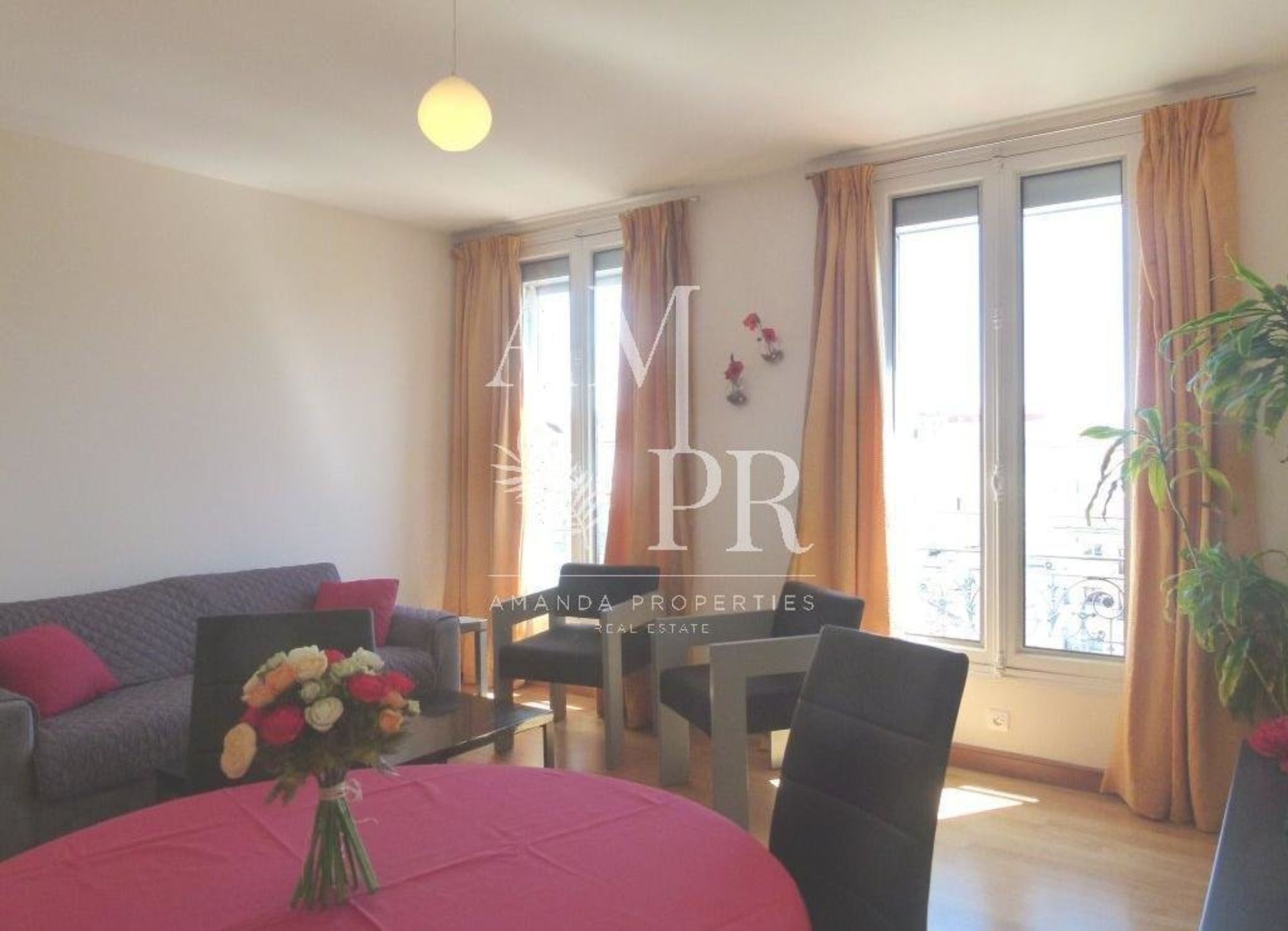 Condominium in Cannes, Provence-Alpes-Côte d'Azur 10701290