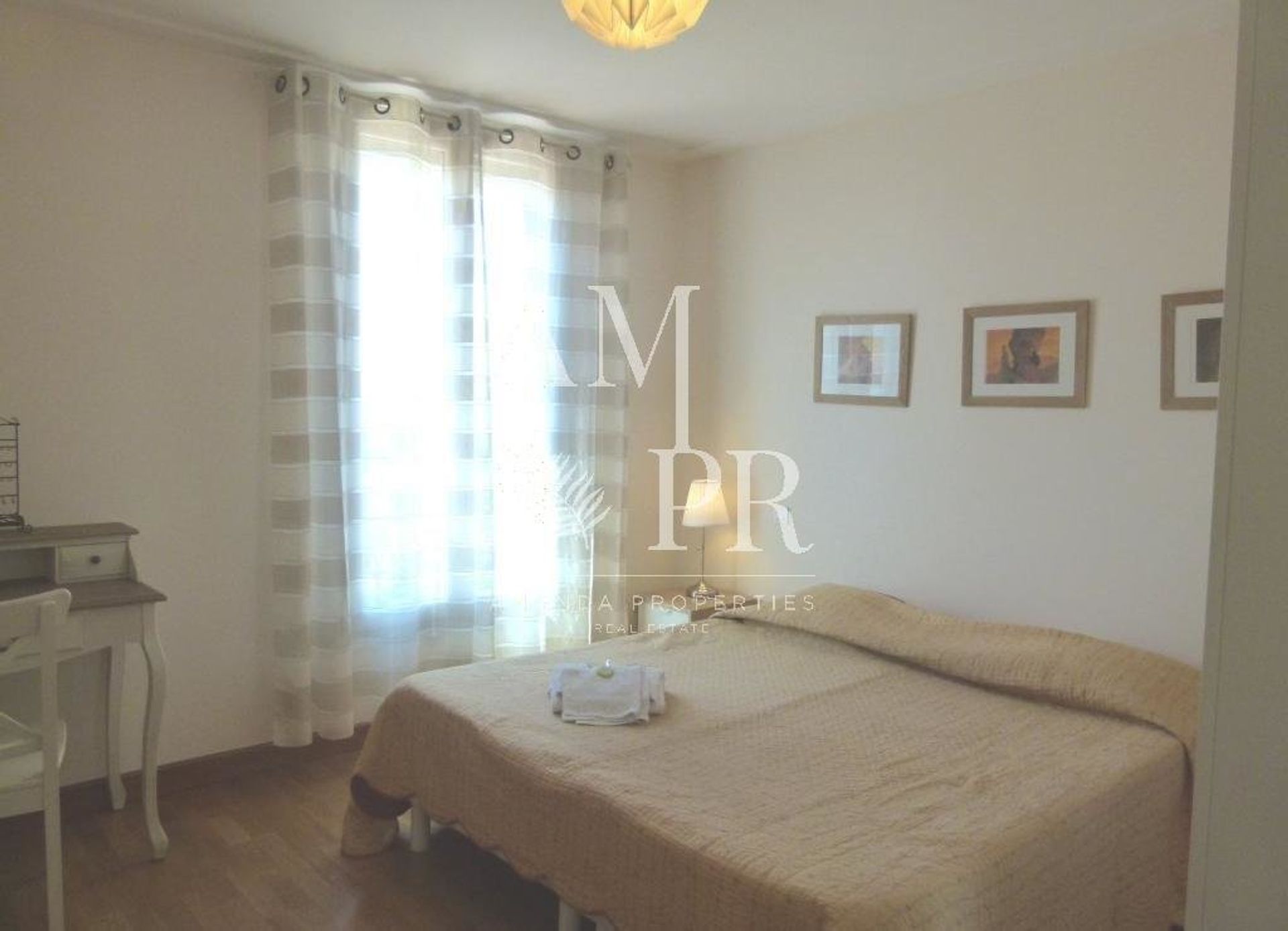 Condominium in Cannes, Provence-Alpes-Cote d'Azur 10701290