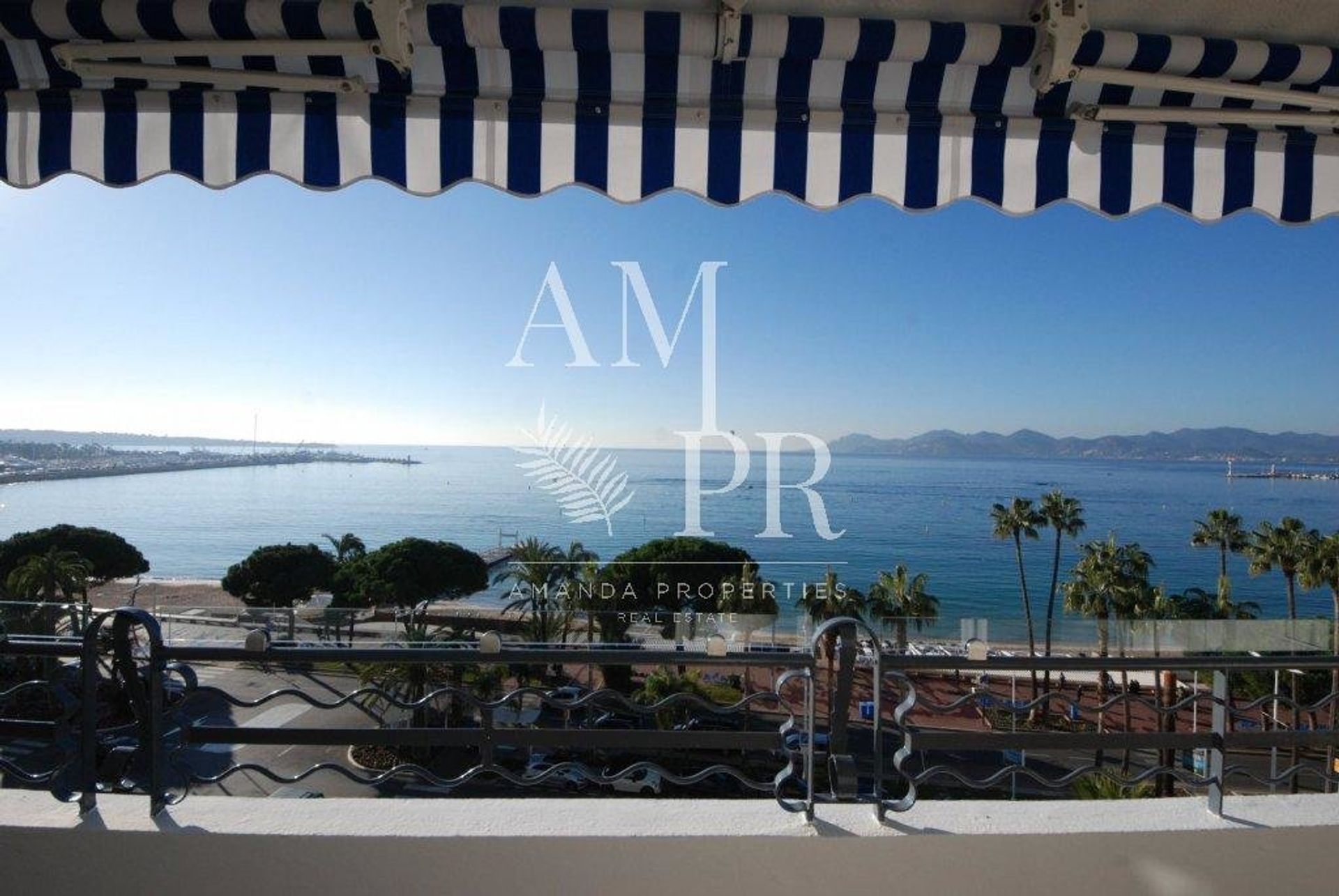 عمارات في Cannes, Provence-Alpes-Côte d'Azur 10701295