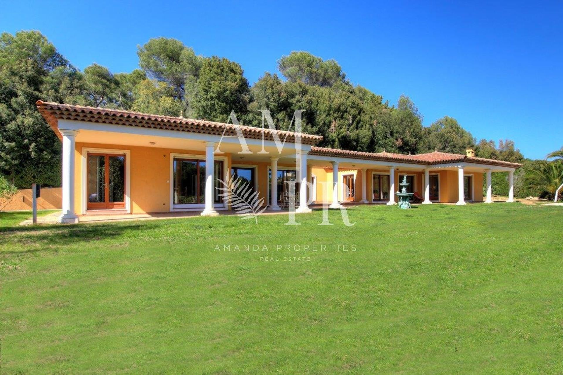 casa no Valbonne, Provence-Alpes-Côte d'Azur 10701307