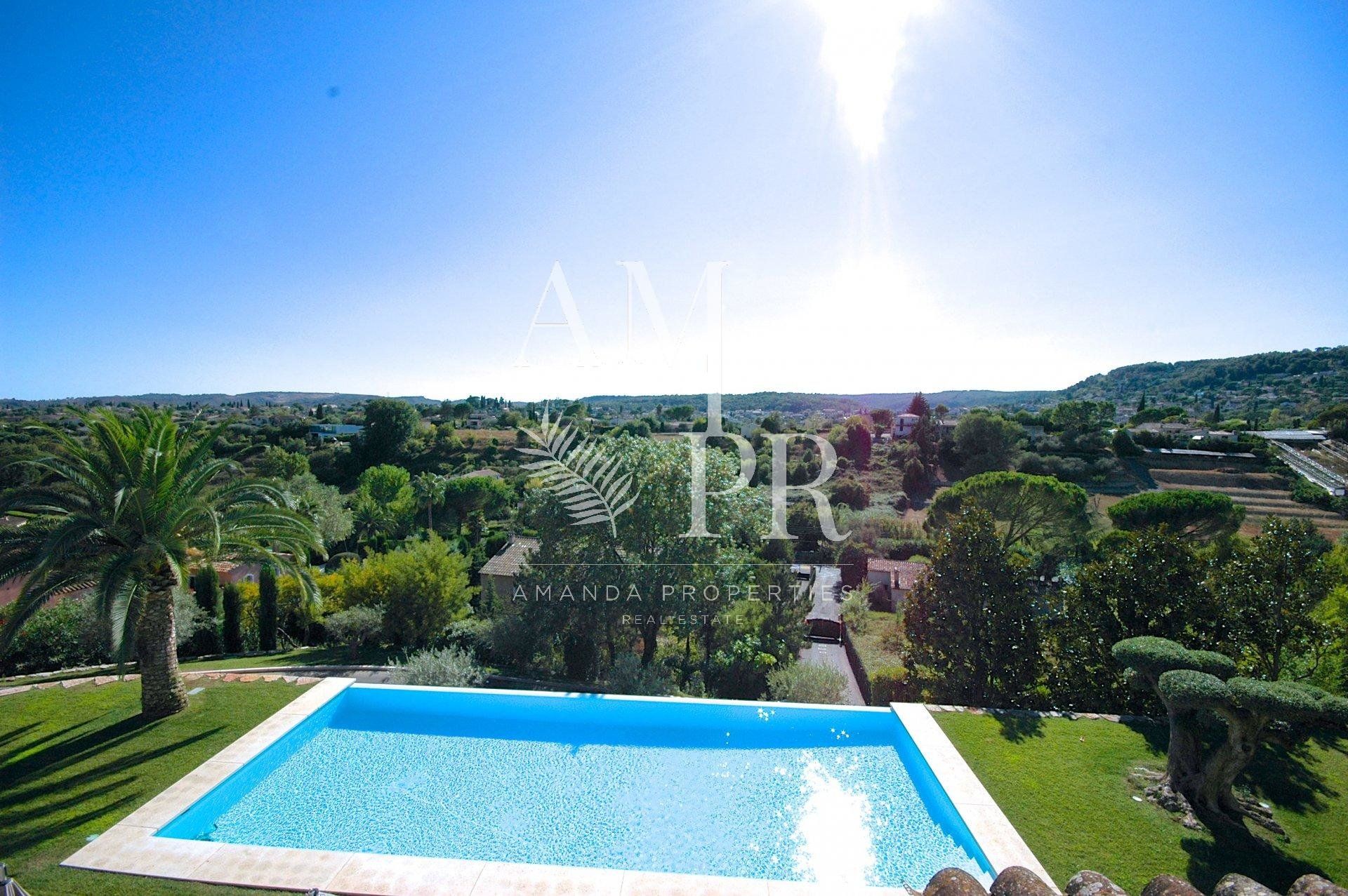 房子 在 Saint Paul de Vence, Provence-Alpes-Côte d'Azur 10701338