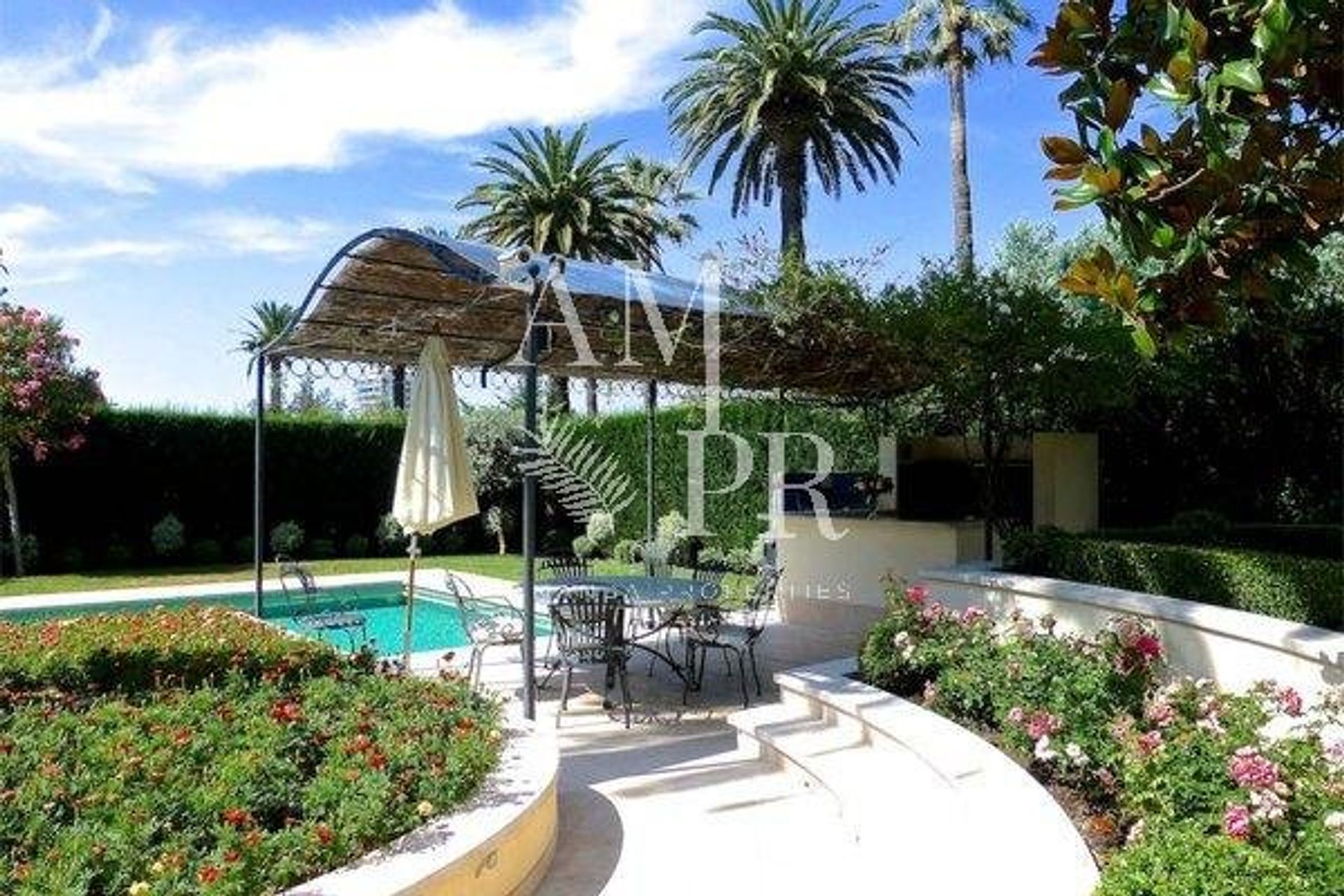 rumah dalam Cannes, Provence-Alpes-Côte d'Azur 10701358