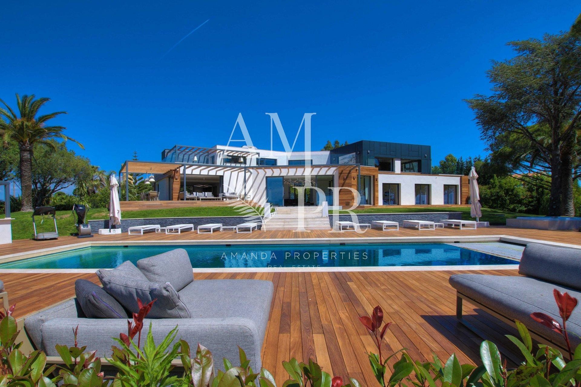 casa en Cannes, Provence-Alpes-Côte d'Azur 10701389