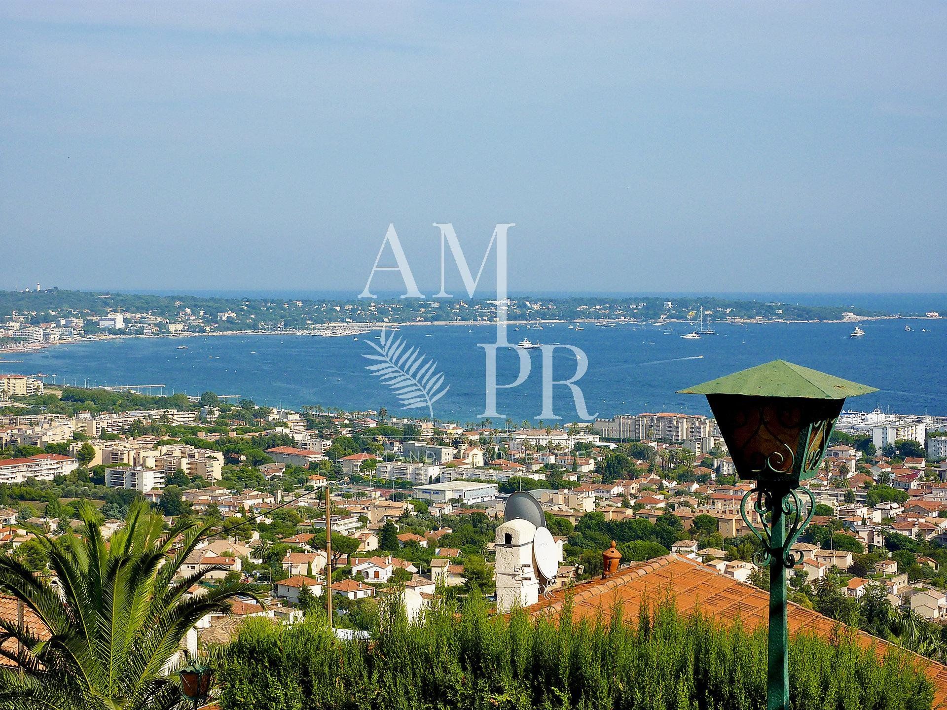 Huis in Vallauris, Provence-Alpes-Côte d'Azur 10701400