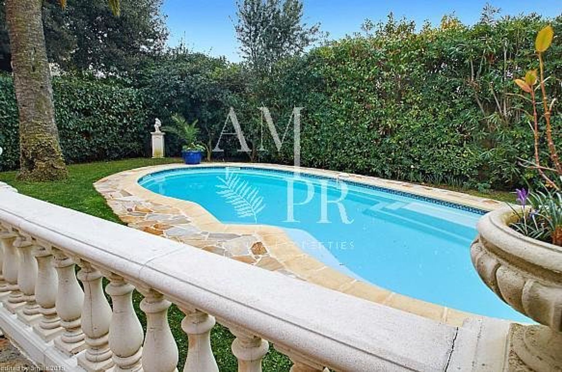 casa en cannes, Provenza-Alpes-Costa Azul 10701407