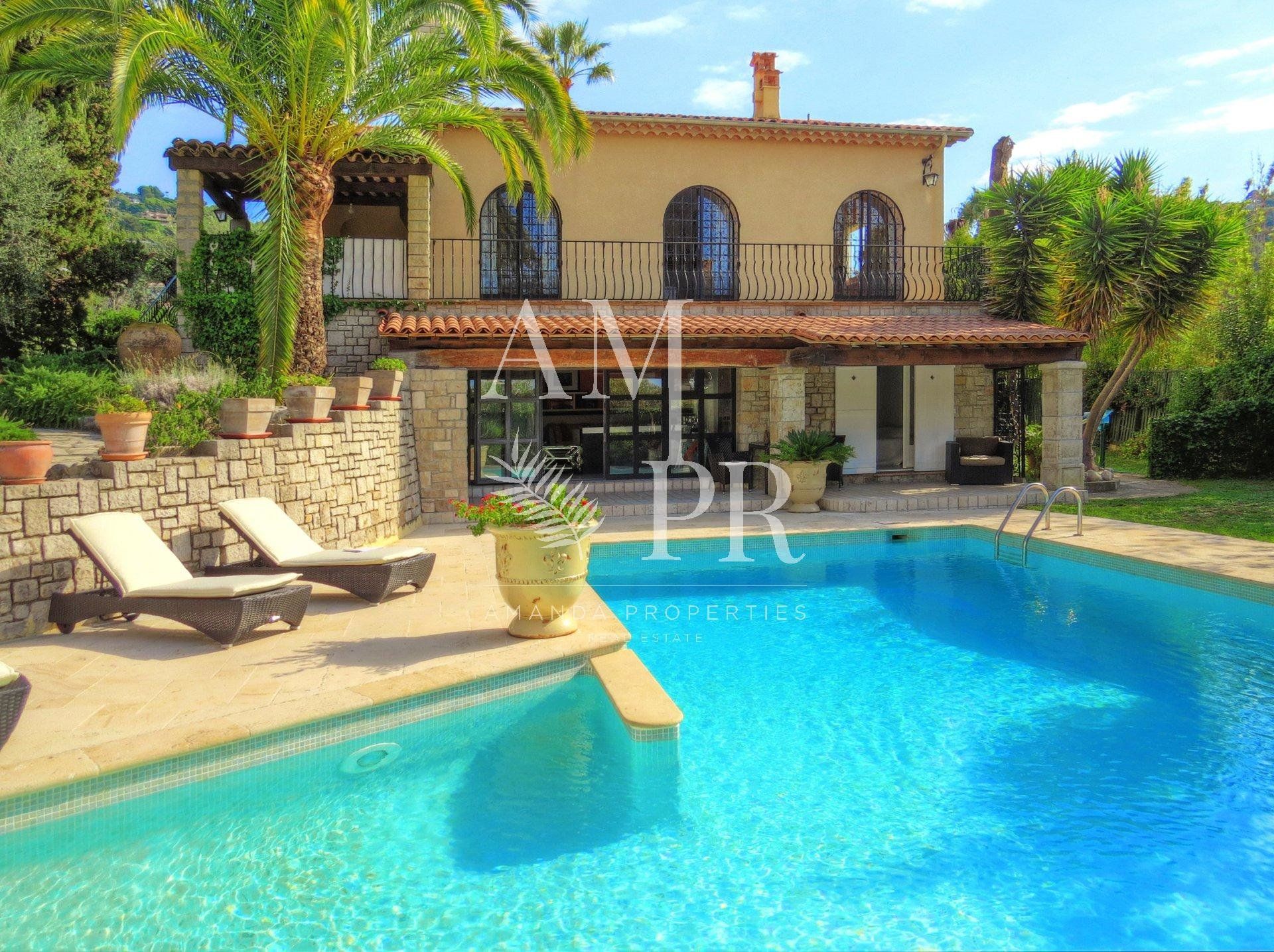 casa en Cannes, Provence-Alpes-Côte d'Azur 10701412