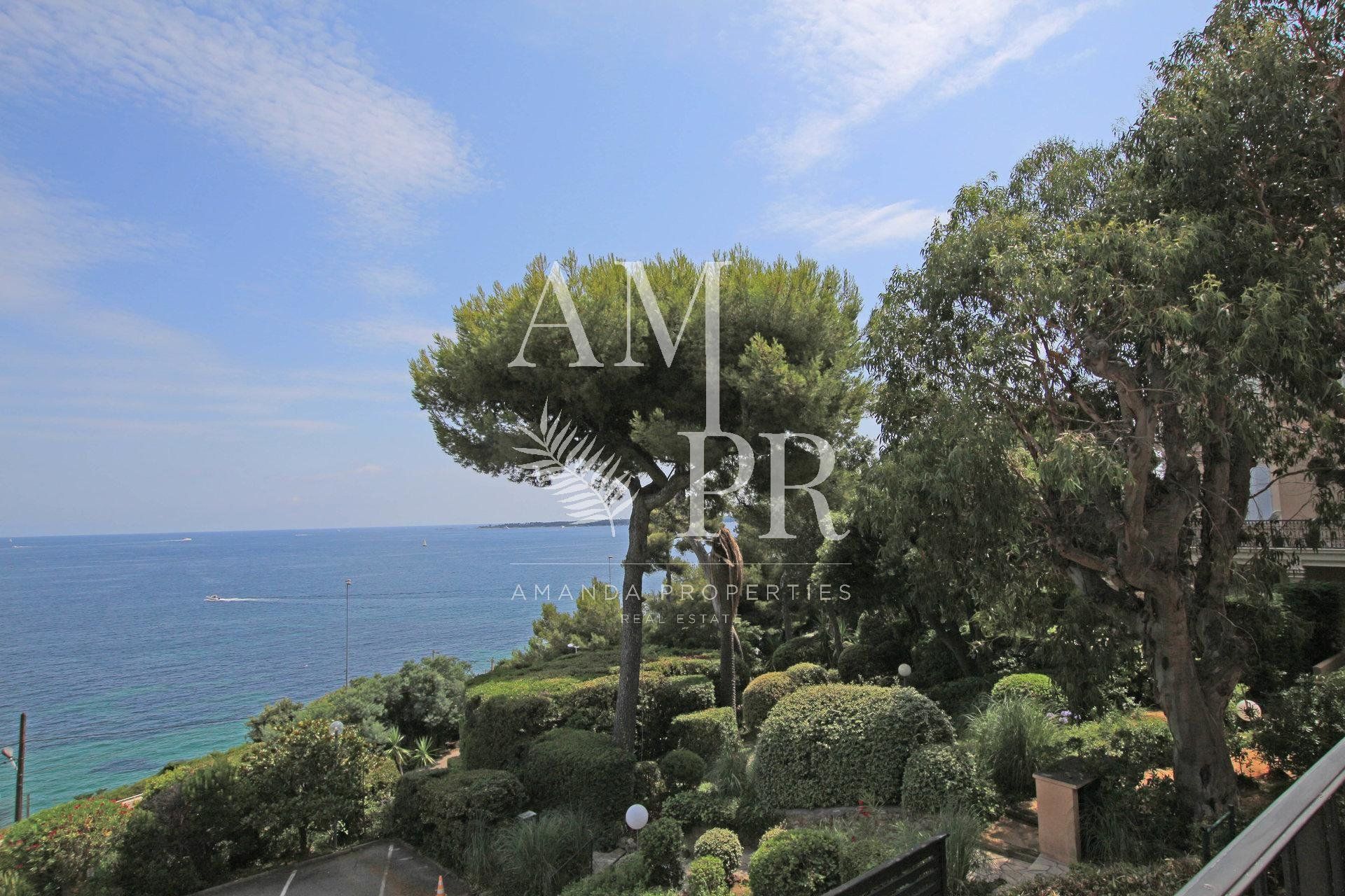 公寓 在 Cannes, Provence-Alpes-Côte d'Azur 10701418