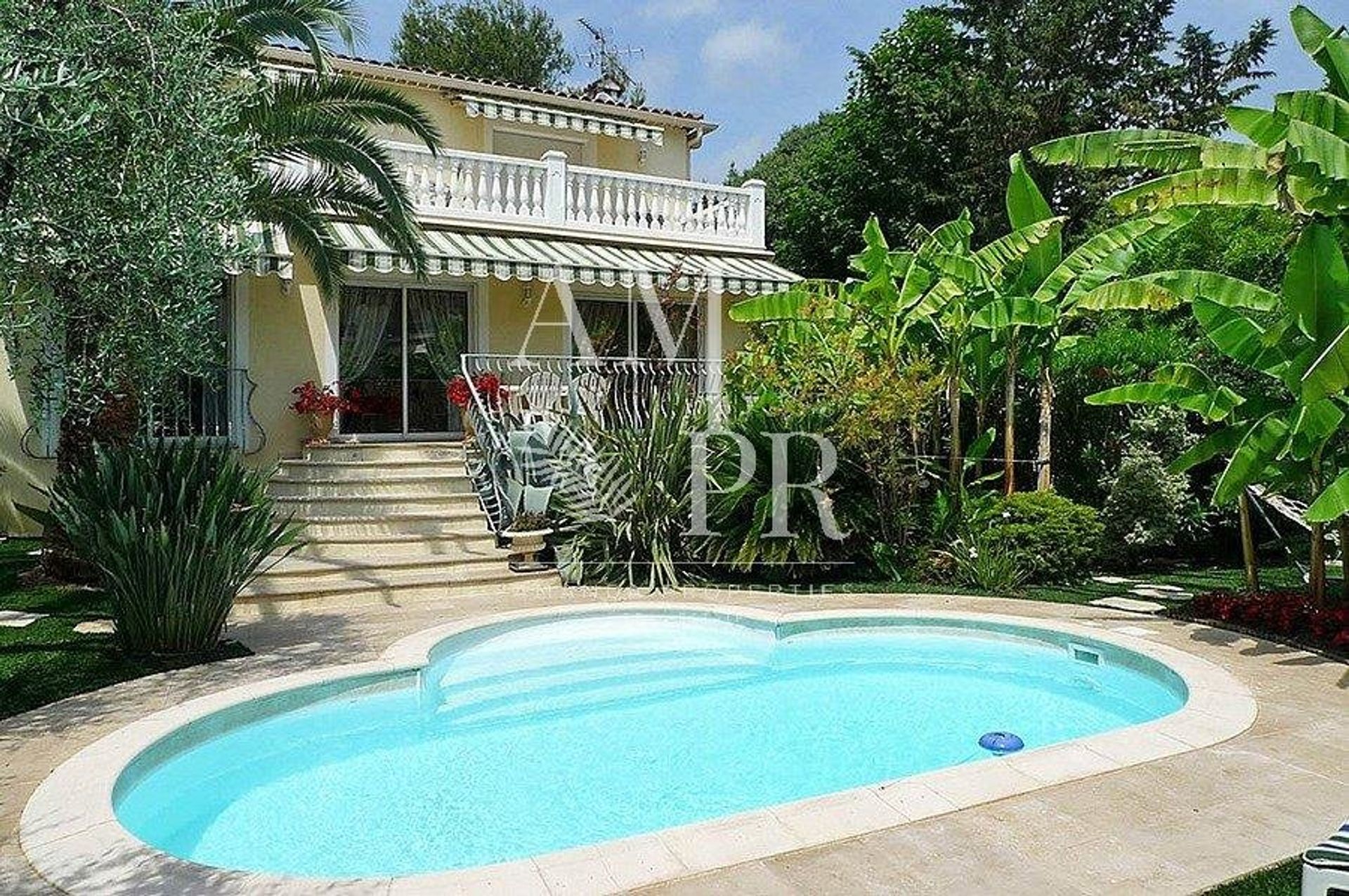 House in Cannes, Provence-Alpes-Côte d'Azur 10701419