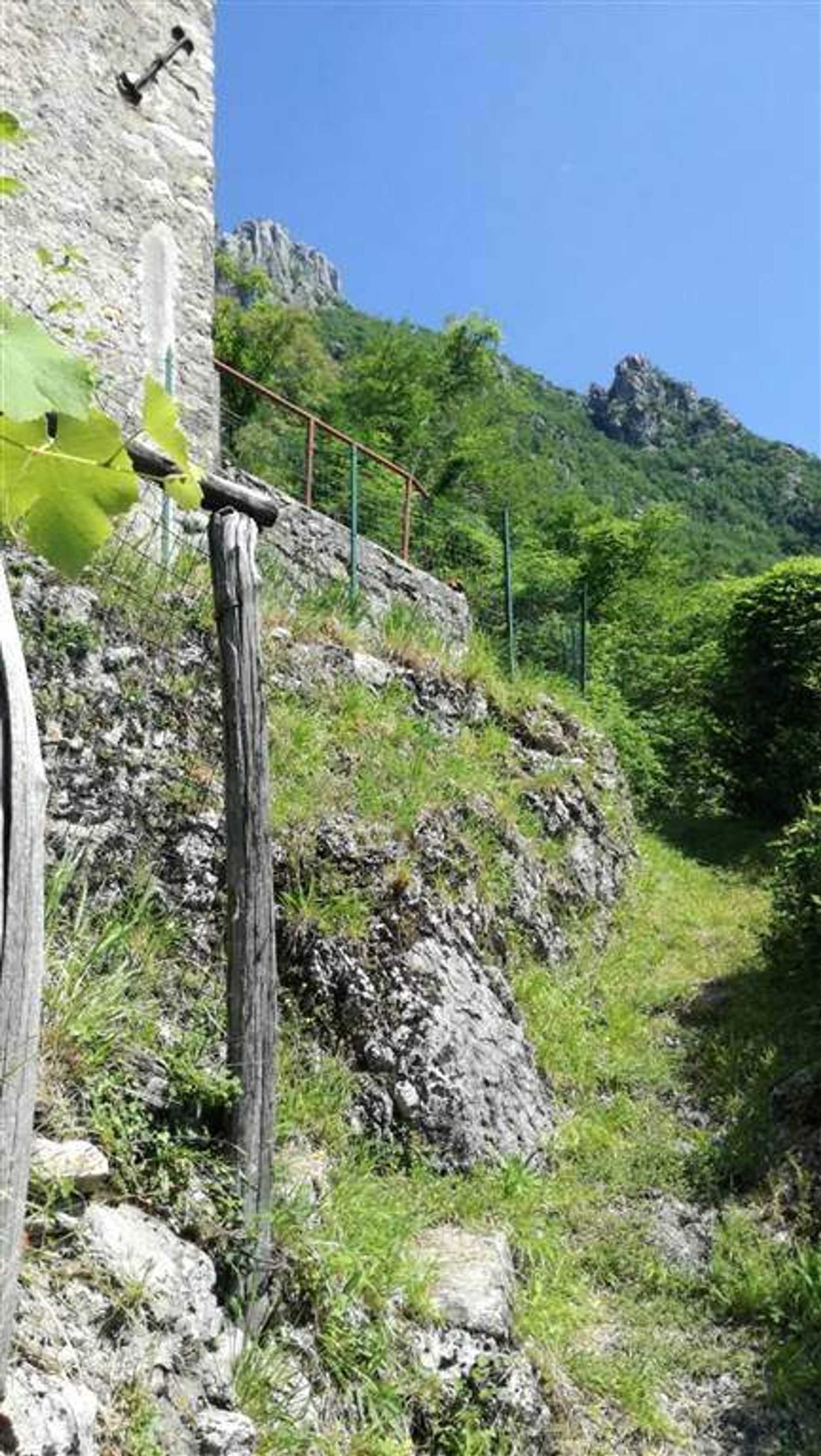 House in Fabbriche di Vallico, Tuscany 10701482