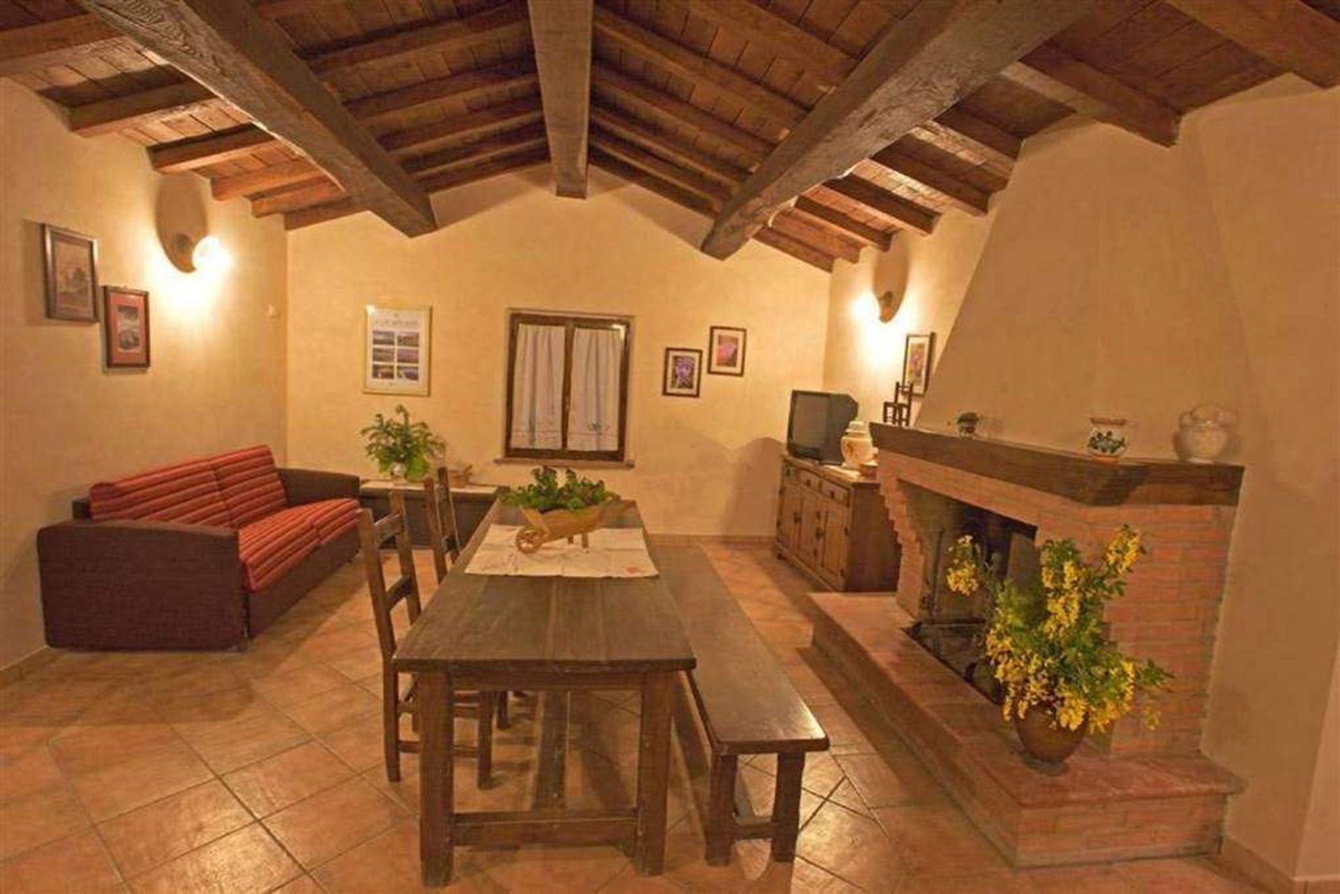 casa no Molazzana, Tuscany 10701496