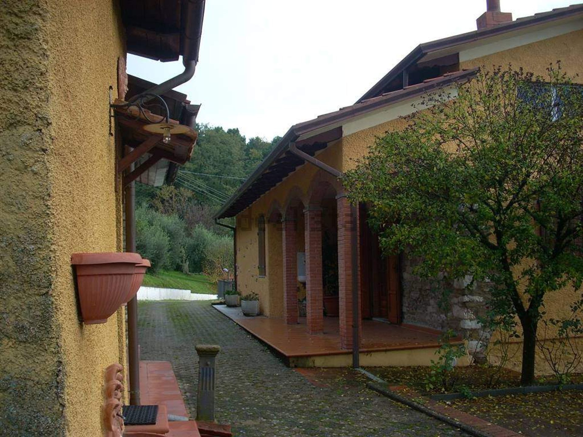 House in Saltocchio, Tuscany 10701534