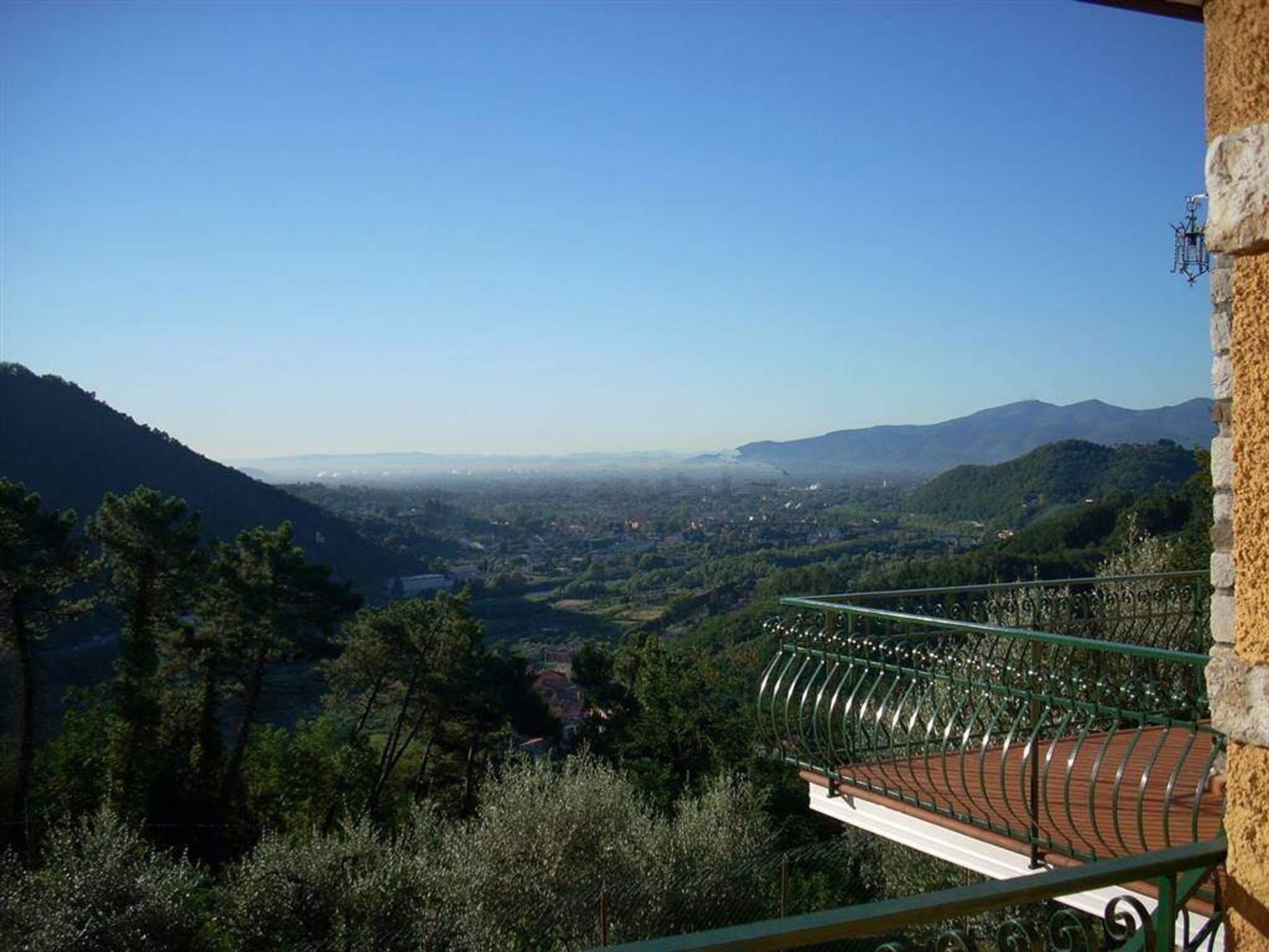 House in Saltocchio, Tuscany 10701534