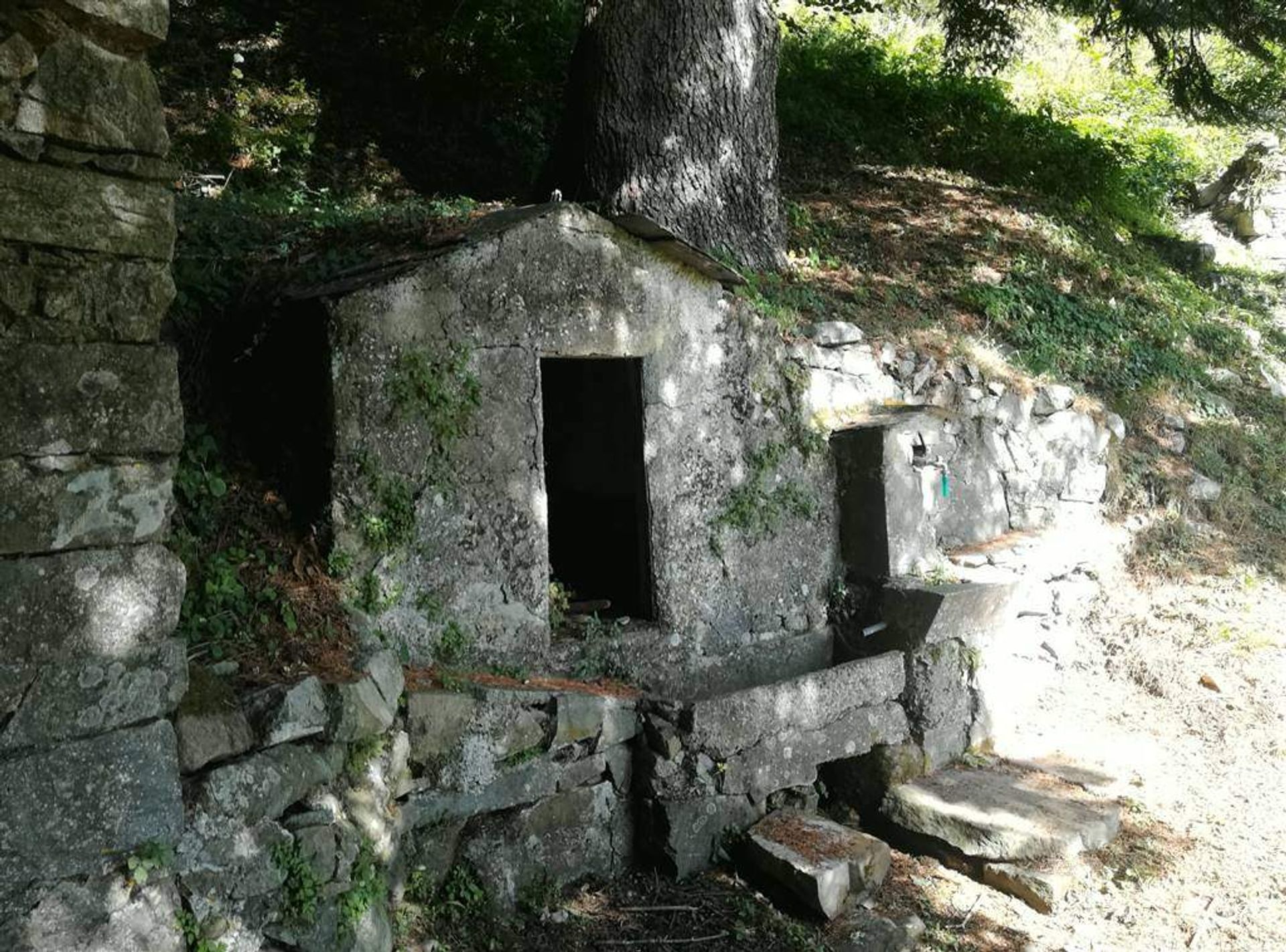 House in Fabbriche di Vallico, Tuscany 10701537