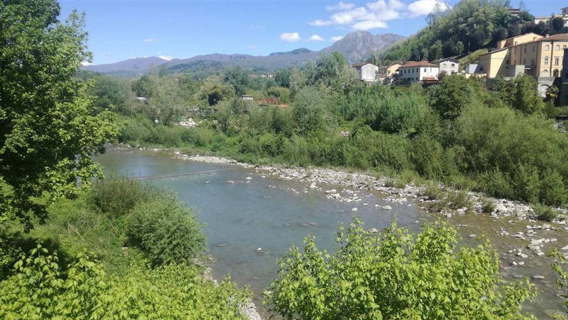 Osakehuoneisto sisään Castelnuovo di Garfagnana, Toscana 10701538