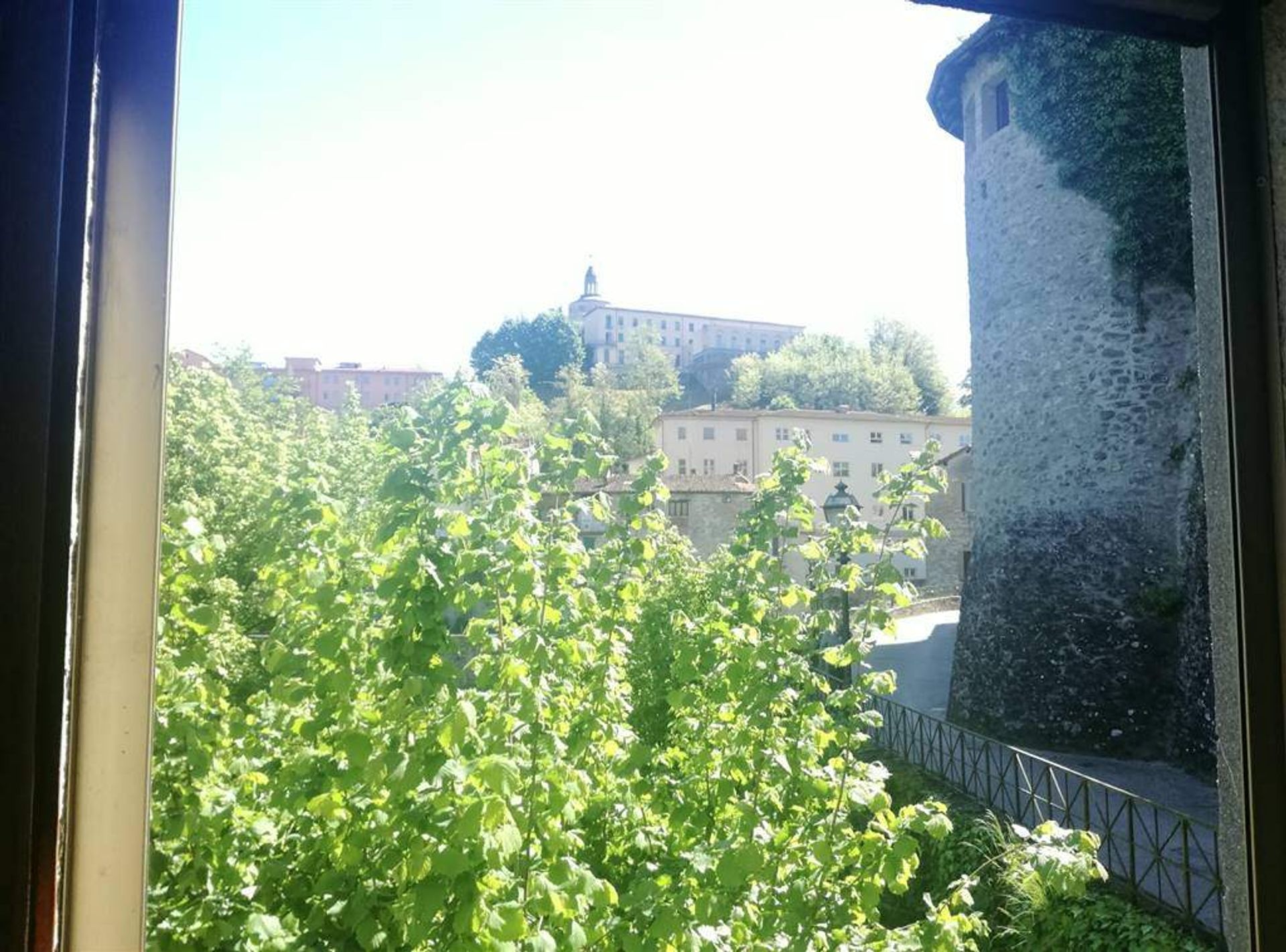 Osakehuoneisto sisään Castelnuovo di Garfagnana, Toscana 10701538