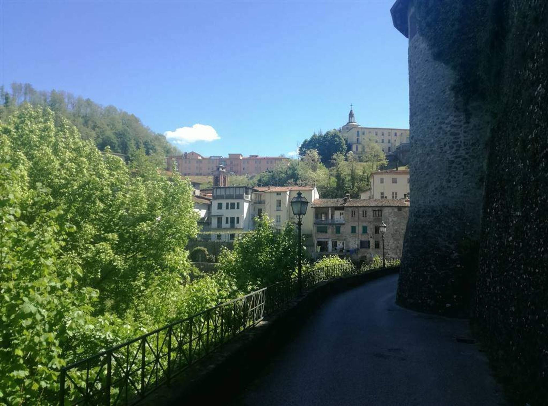 Osakehuoneisto sisään Castelnuovo di Garfagnana, Toscana 10701538