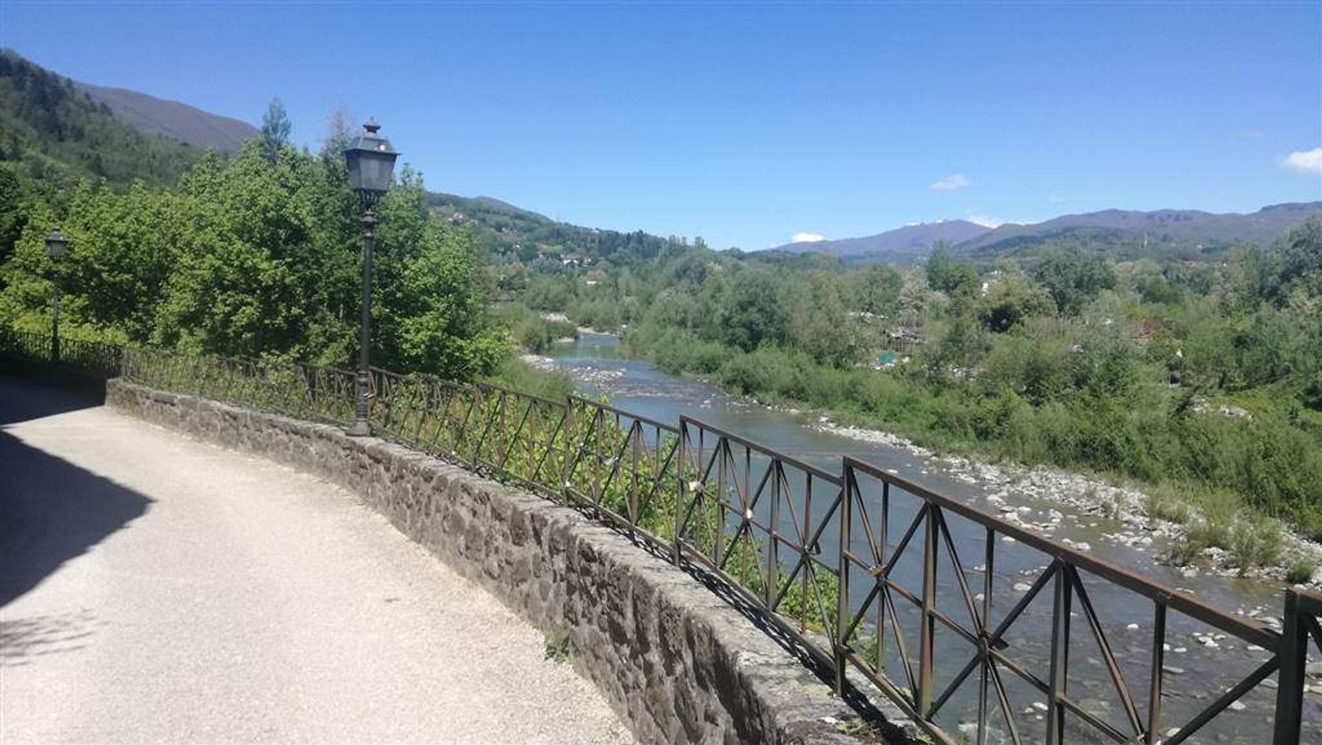 Osakehuoneisto sisään Castelnuovo di Garfagnana, Toscana 10701538