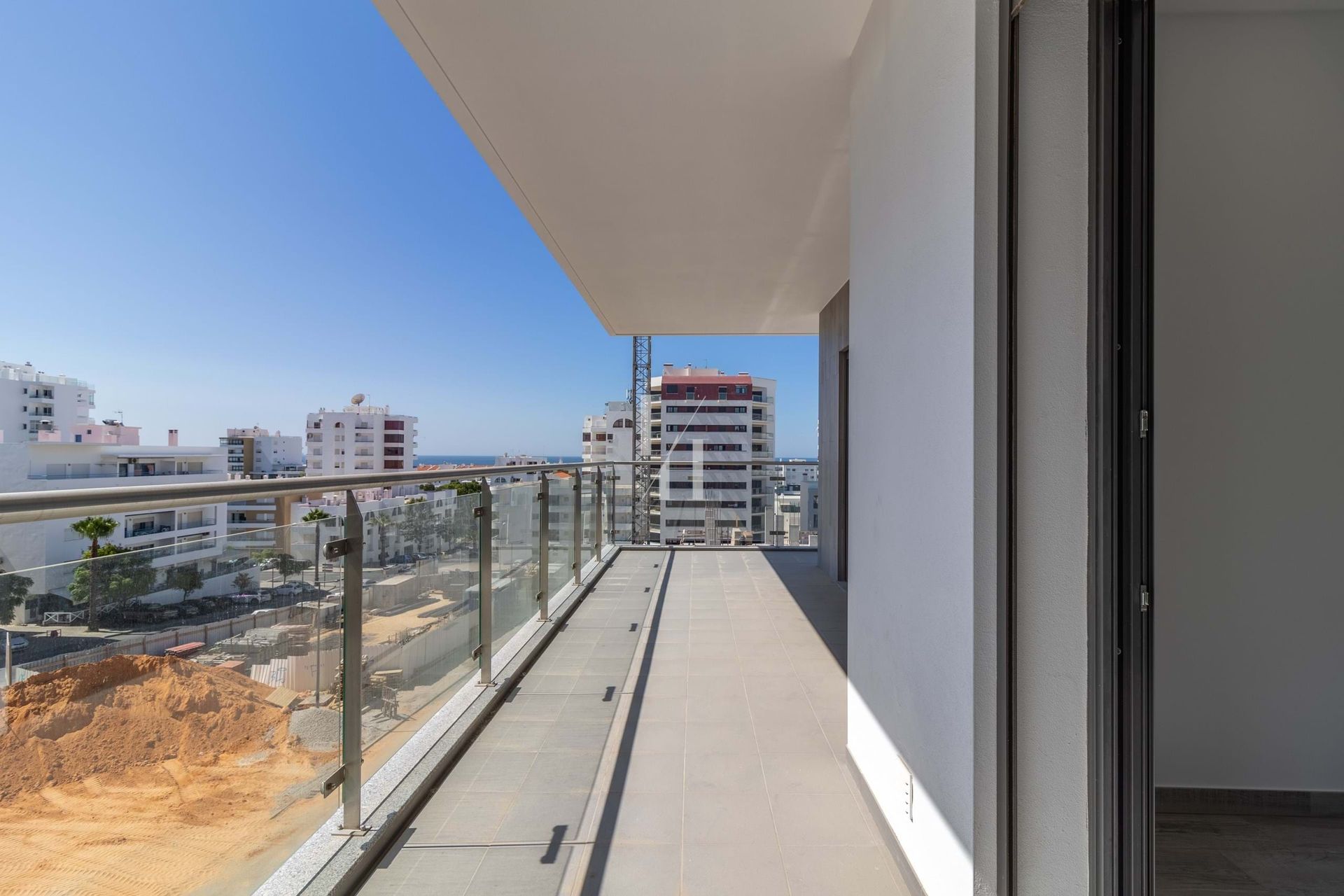 Condominium in Quarteira, Faro 10701582