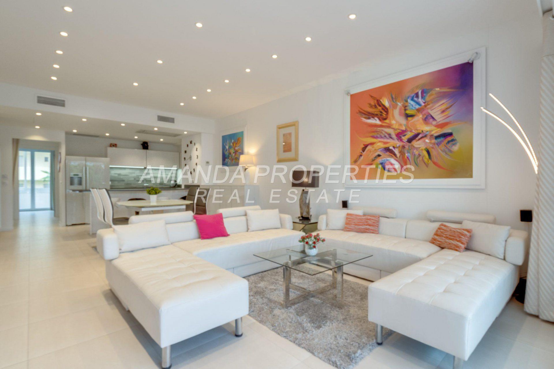 Condominium in Cannes, Provence-Alpes-Cote d'Azur 10701607